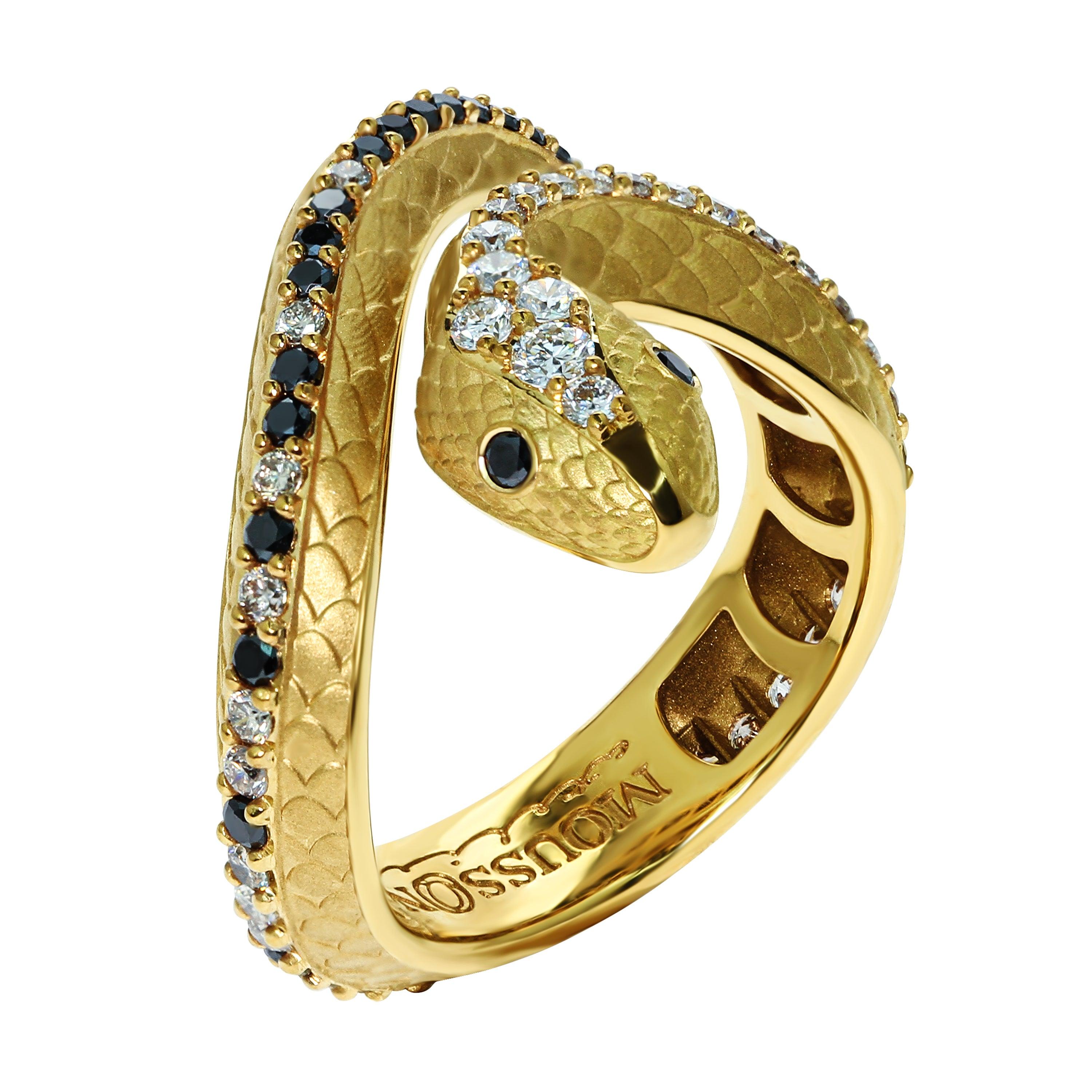 For Sale:  White, Champagne and Black Diamonds 18 Karat Yellow Gold Snake Ring 2