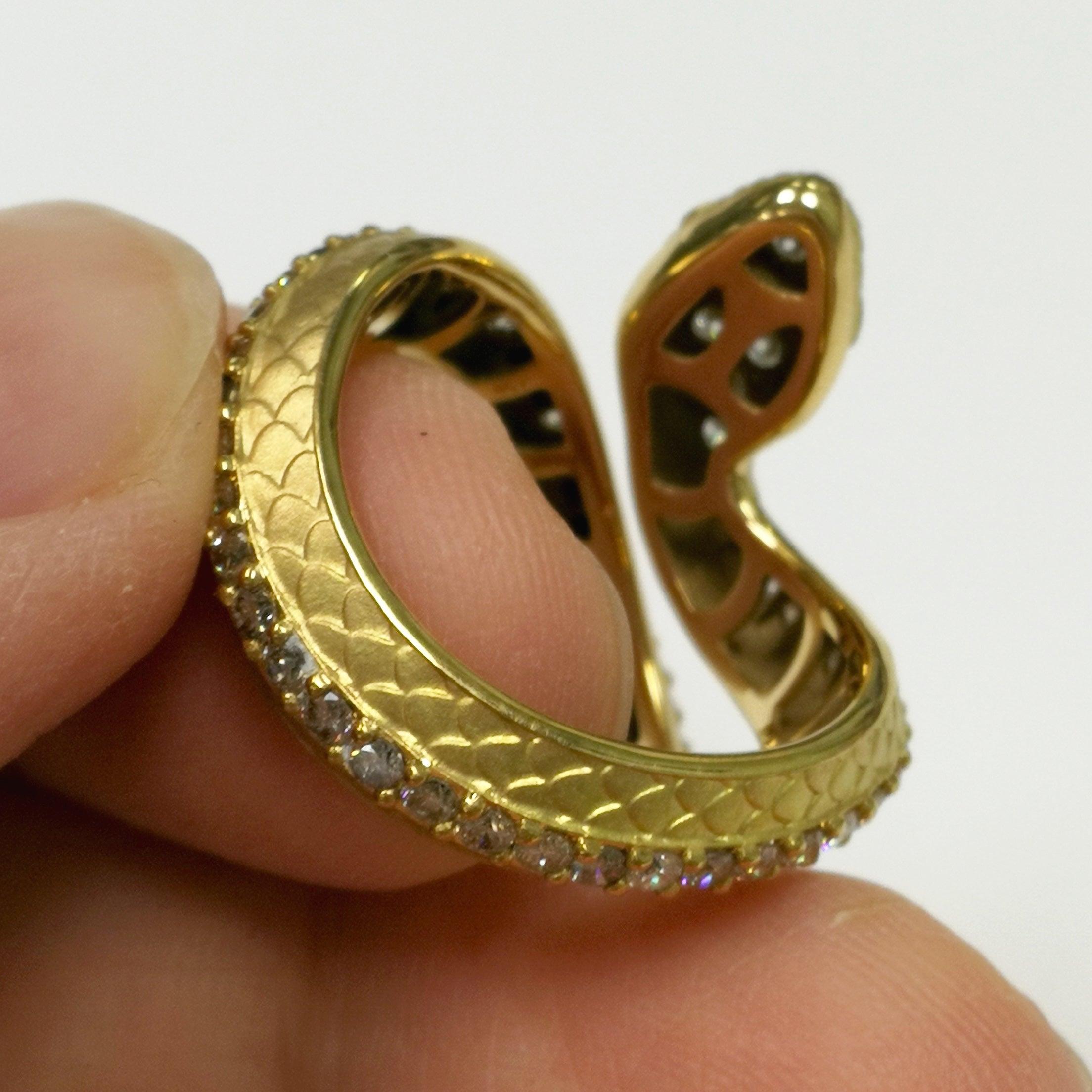 For Sale:  White, Champagne and Black Diamonds 18 Karat Yellow Gold Snake Ring 6