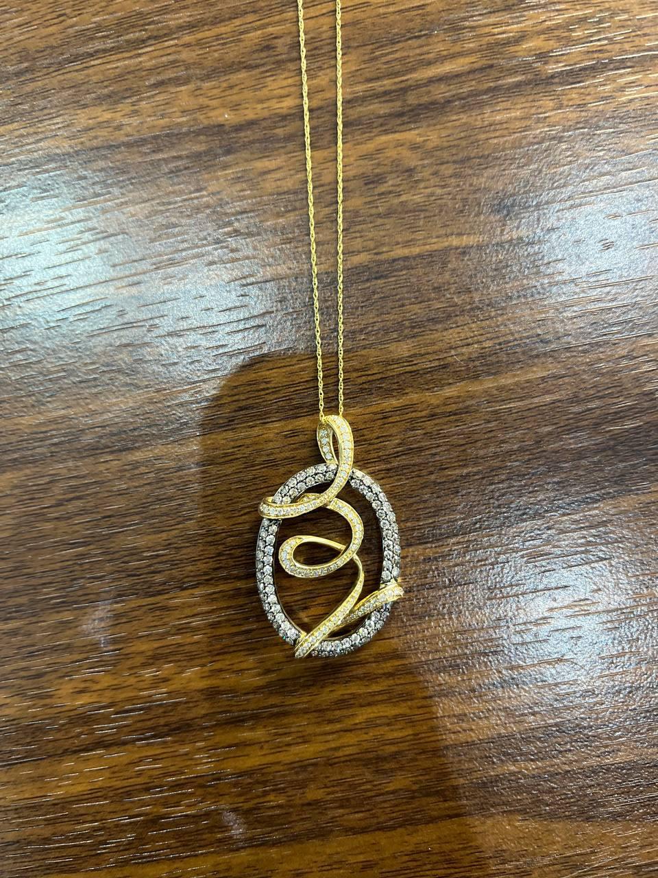 Whiting Champagne Cognac Diamonds 14K Yellow Gold Collana con ciondolo a vortice in vendita 2