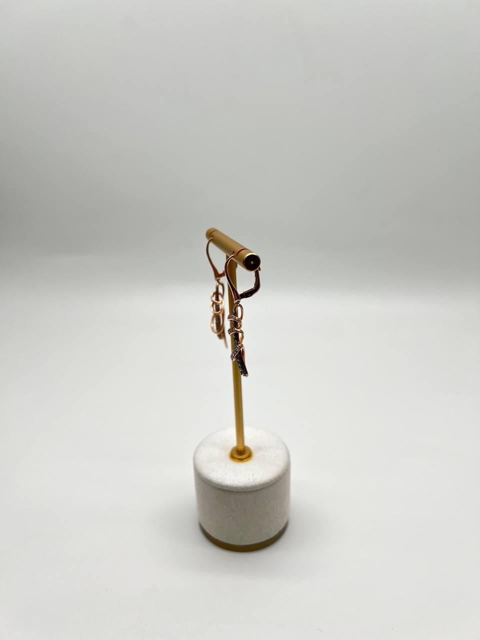 Orecchini a goccia a spirale in oro rosa 18 carati con diamanti Whiting Champagne Cognac in vendita 3