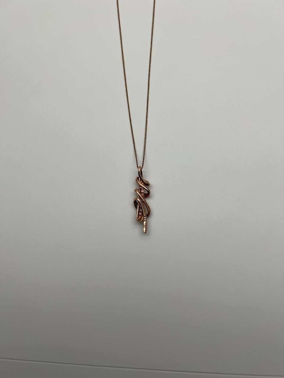 Taglio misto Collana con ciondolo a vortice in oro rosa 18 carati Whiting Champagne Cognac Diamonds in vendita