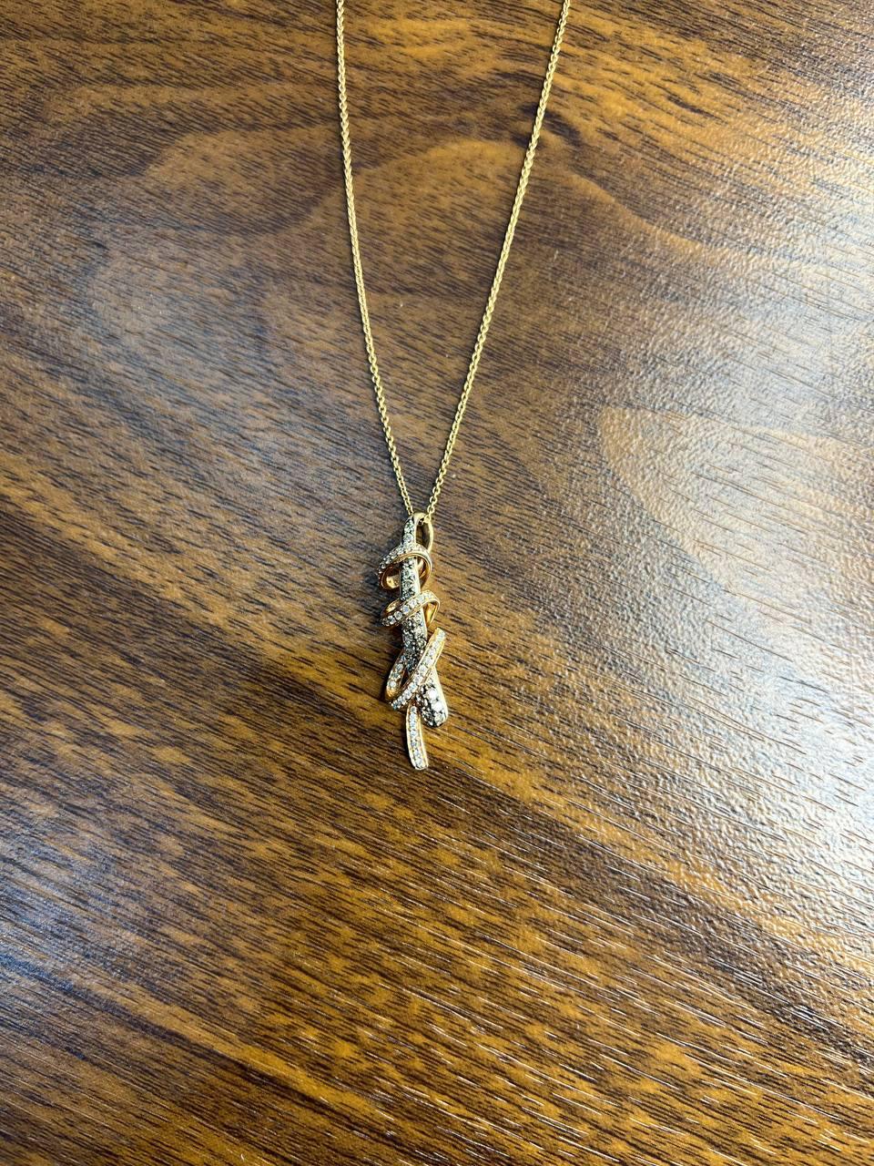 Collana con ciondolo a vortice in oro rosa 18 carati Whiting Champagne Cognac Diamonds in vendita 2
