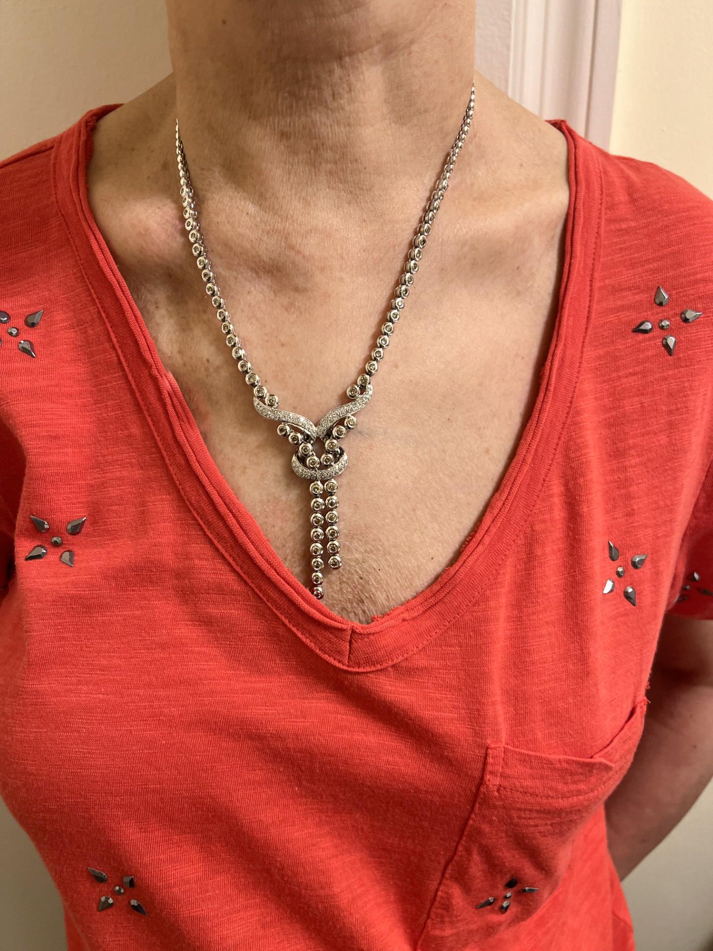 Collana di diamanti bianchi e champagne in oro 18 carati 3,84 TDW in vendita 9