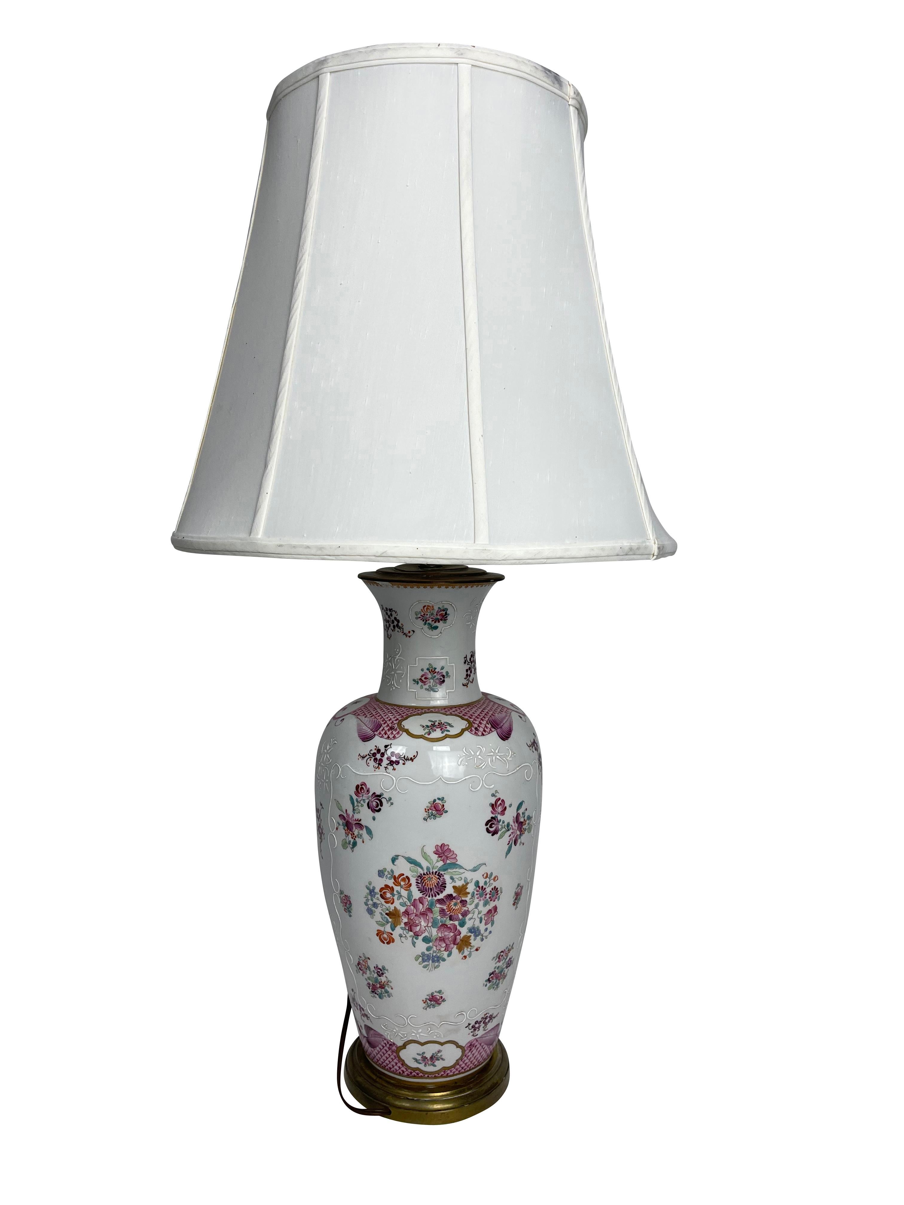 Painted White Chinese Export Samson Armorial Lamp with Order of the Garter Decoration For Sale