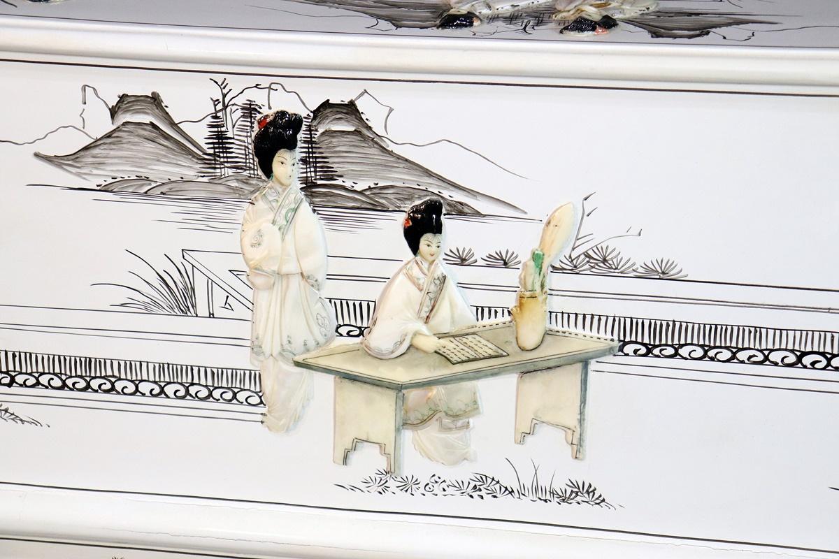 White Chinoiserie Carlton House Desk 3