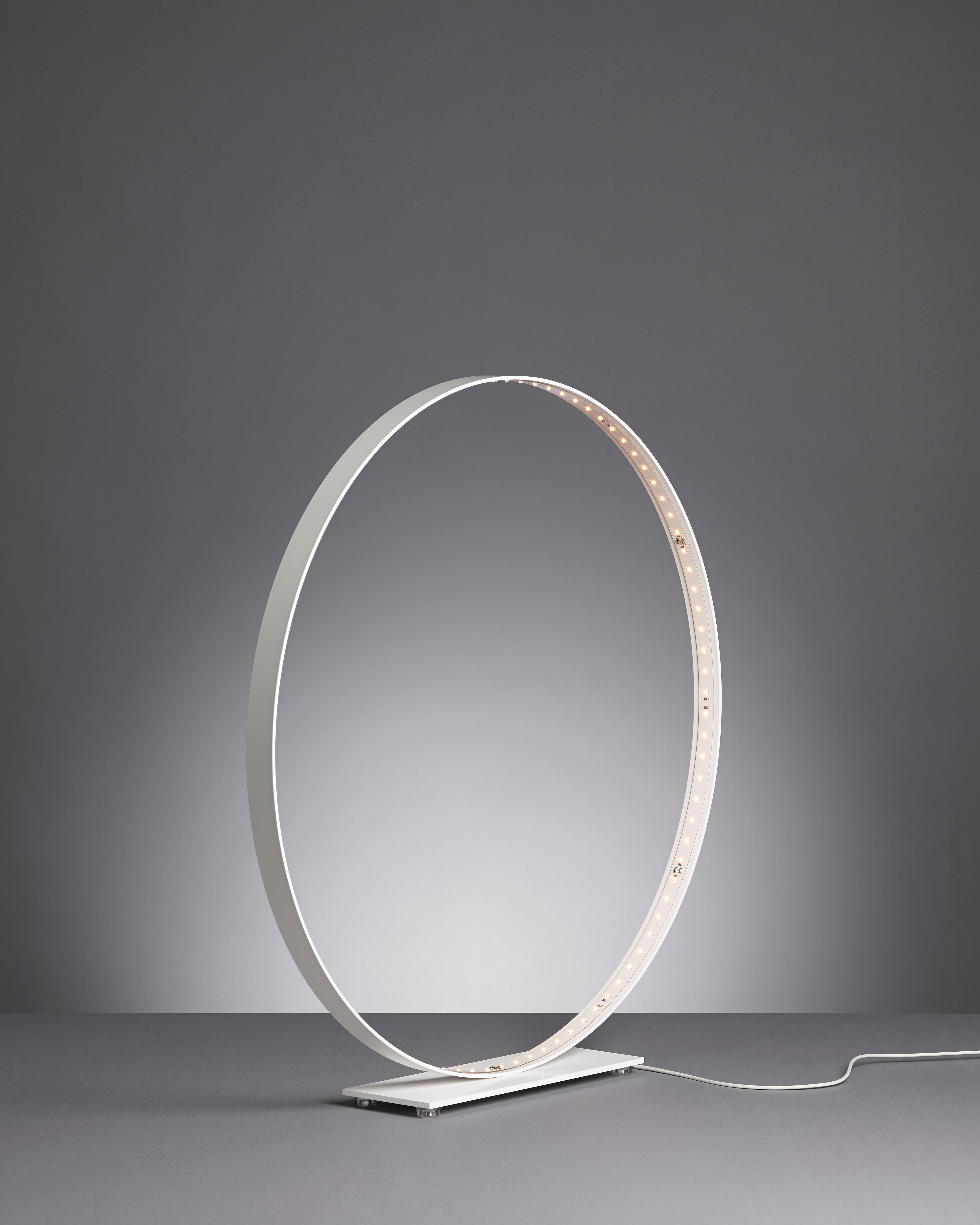 White Classic Table Lamp by Le Deun Luminaires In New Condition For Sale In Geneve, CH