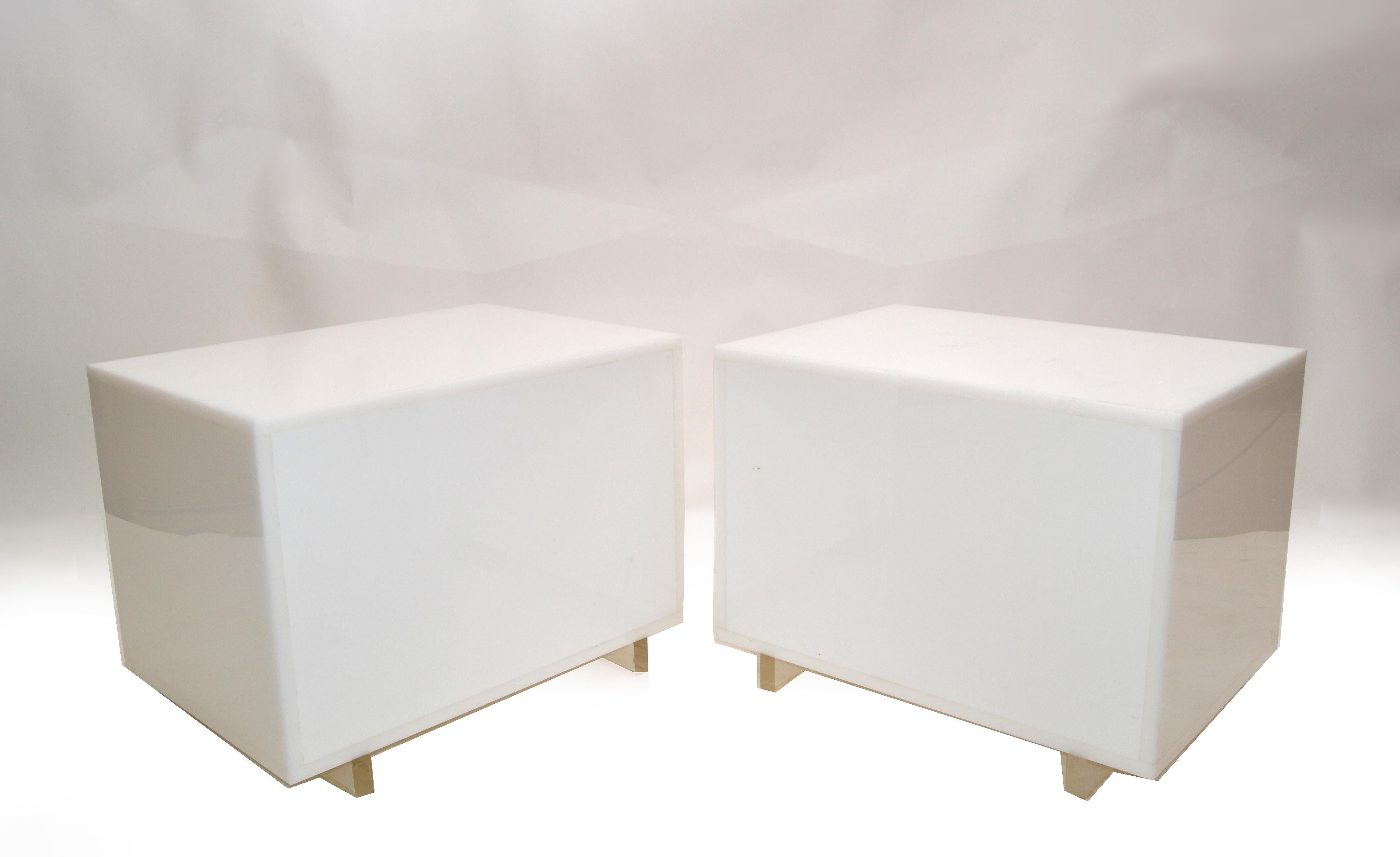 American White & Clear Lucite Mid-Century Modern Side, Bedside Tables Night Stands, Pair