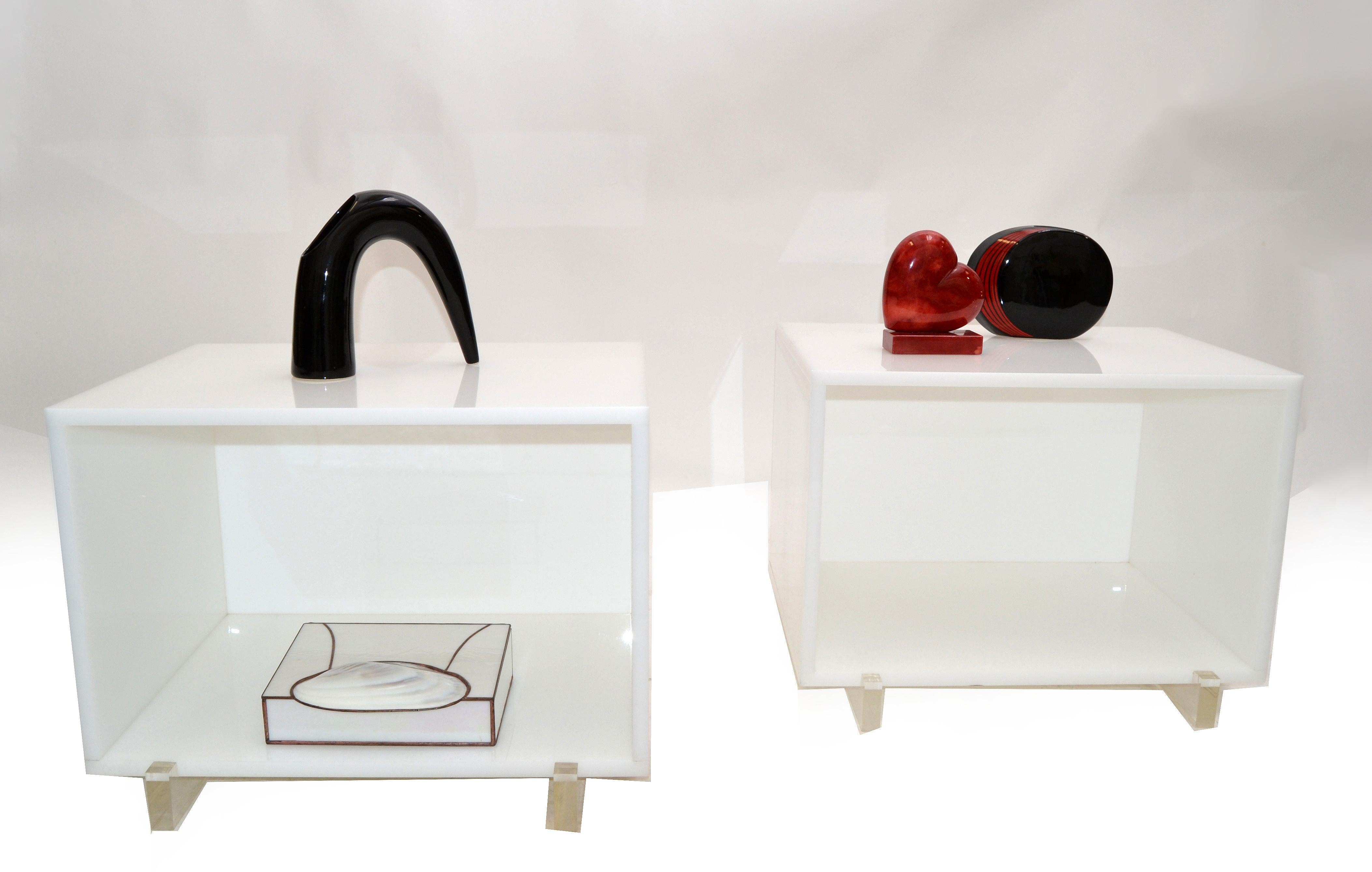 Hand-Crafted White & Clear Lucite Mid-Century Modern Side, Bedside Tables Night Stands, Pair
