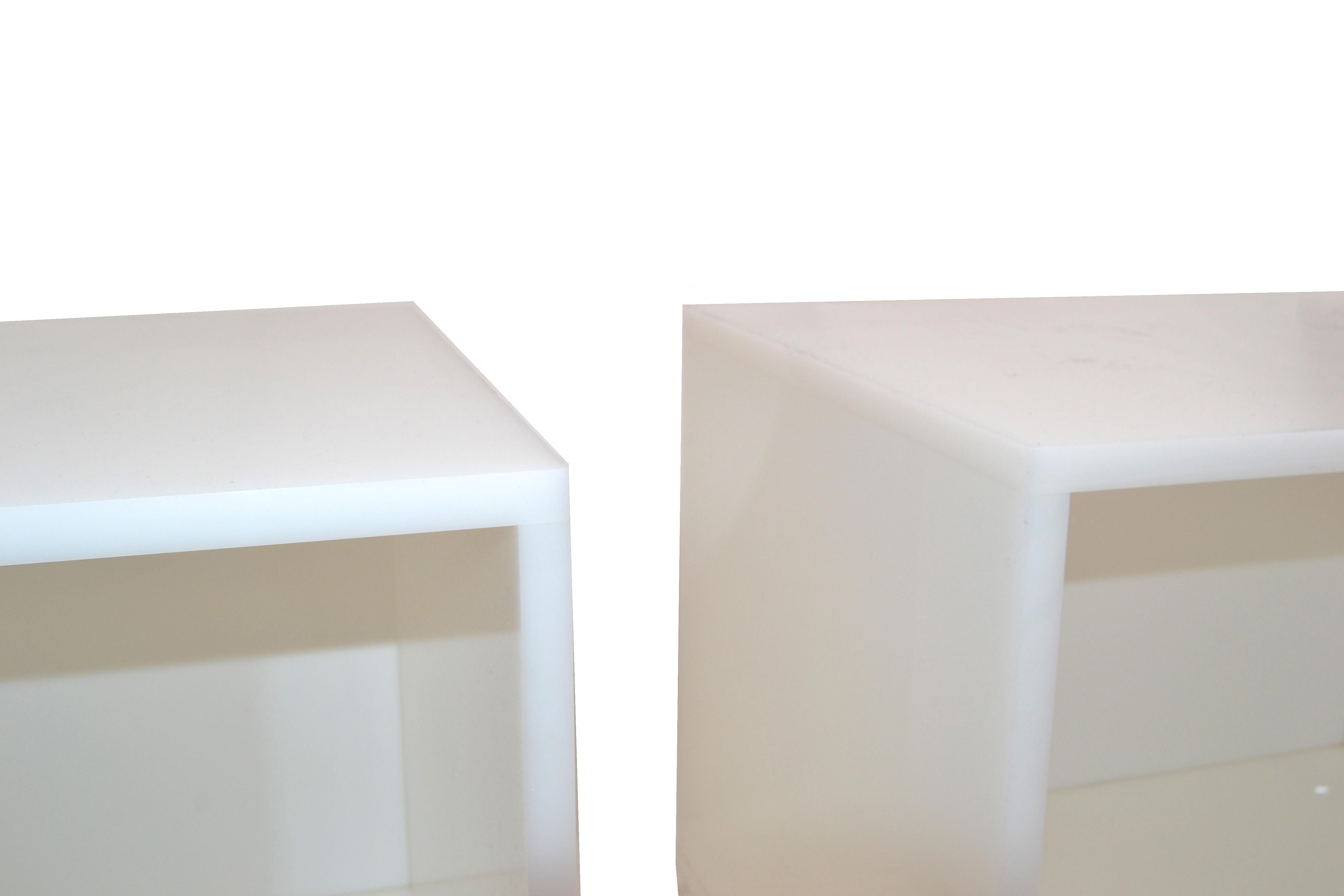 Late 20th Century White & Clear Lucite Mid-Century Modern Side, Bedside Tables Night Stands, Pair