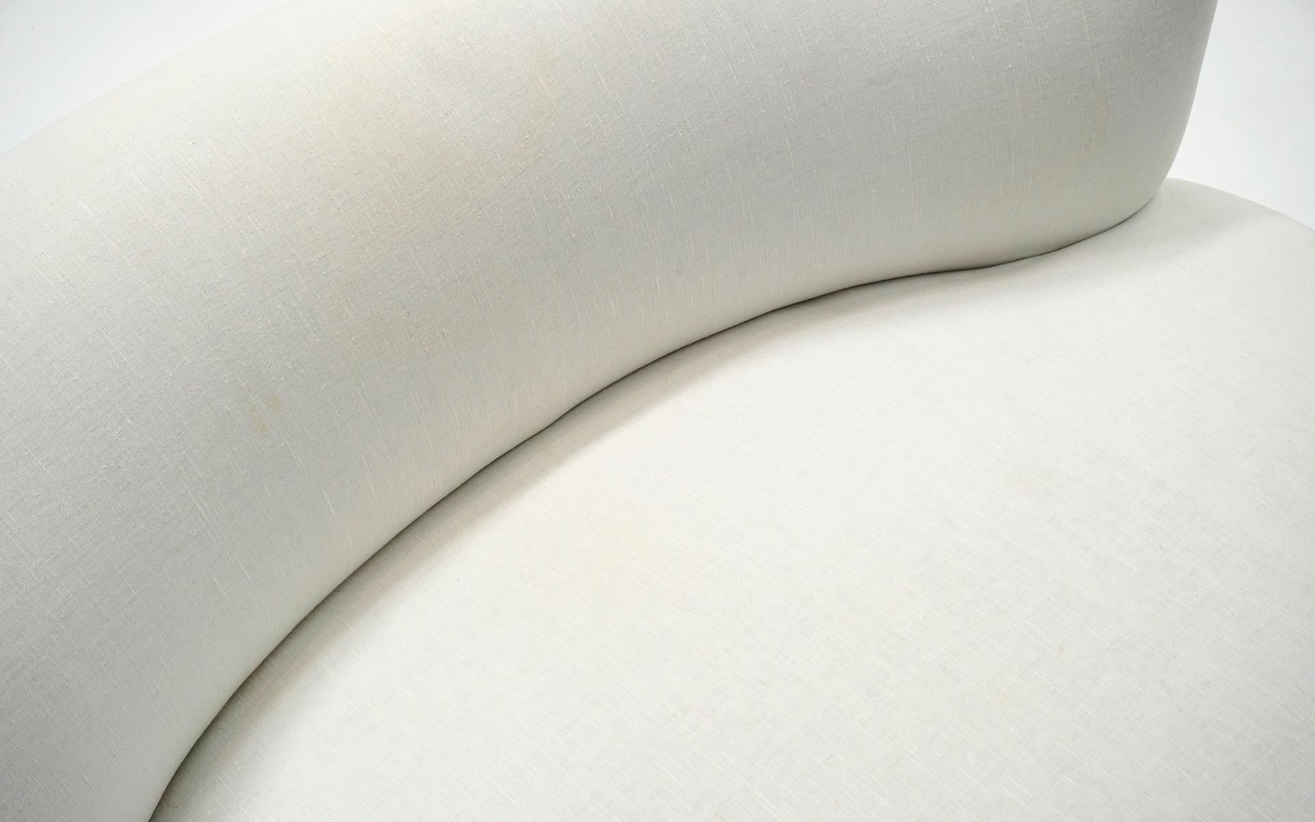 Late 20th Century White Cloud Shaped Love Seat / Settee / 1980s, Priced for Reupholstery