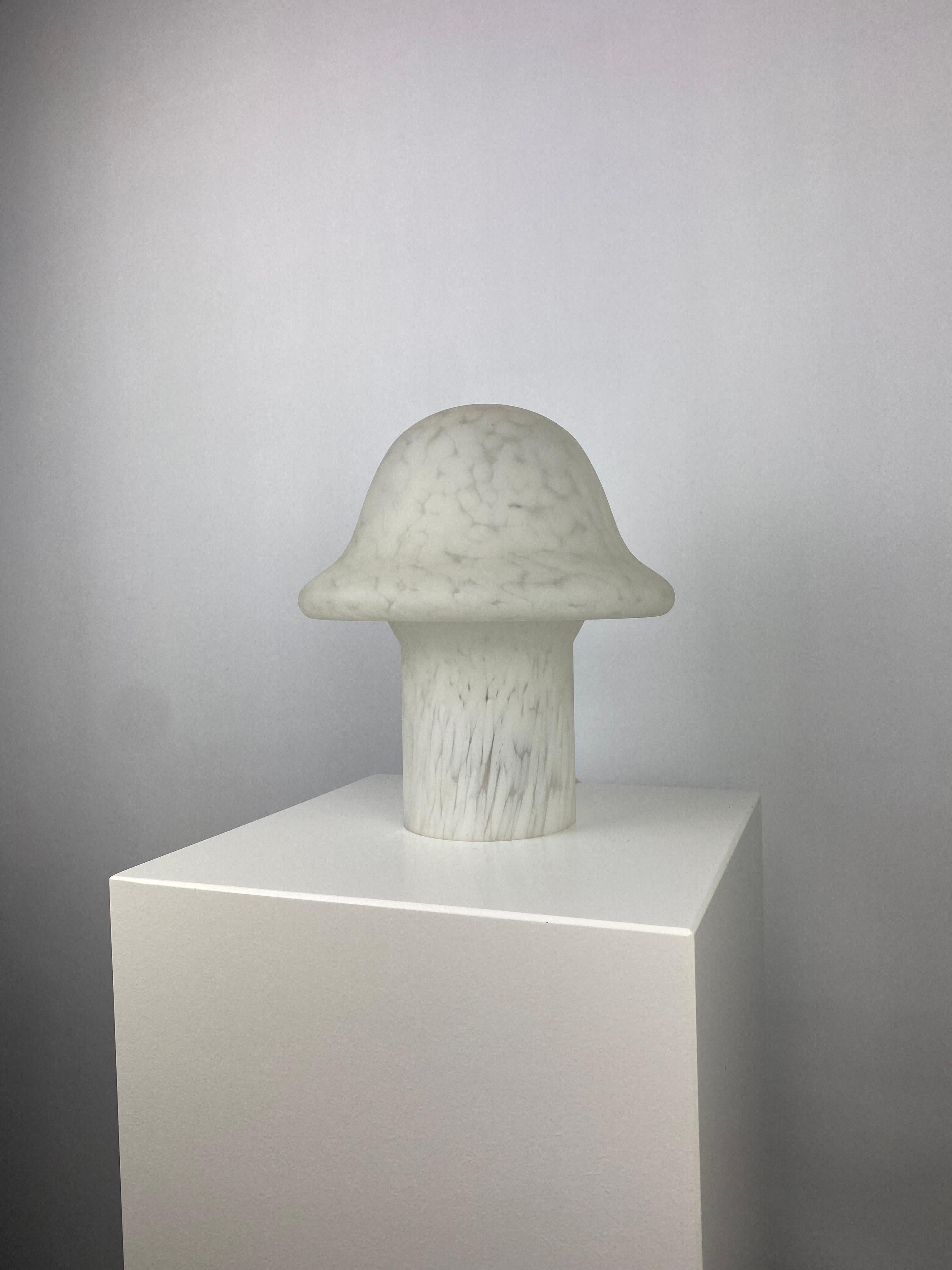 Mid-Century Modern White cloudy glass Peill and Putzler mushroom table lamp 1970 For Sale