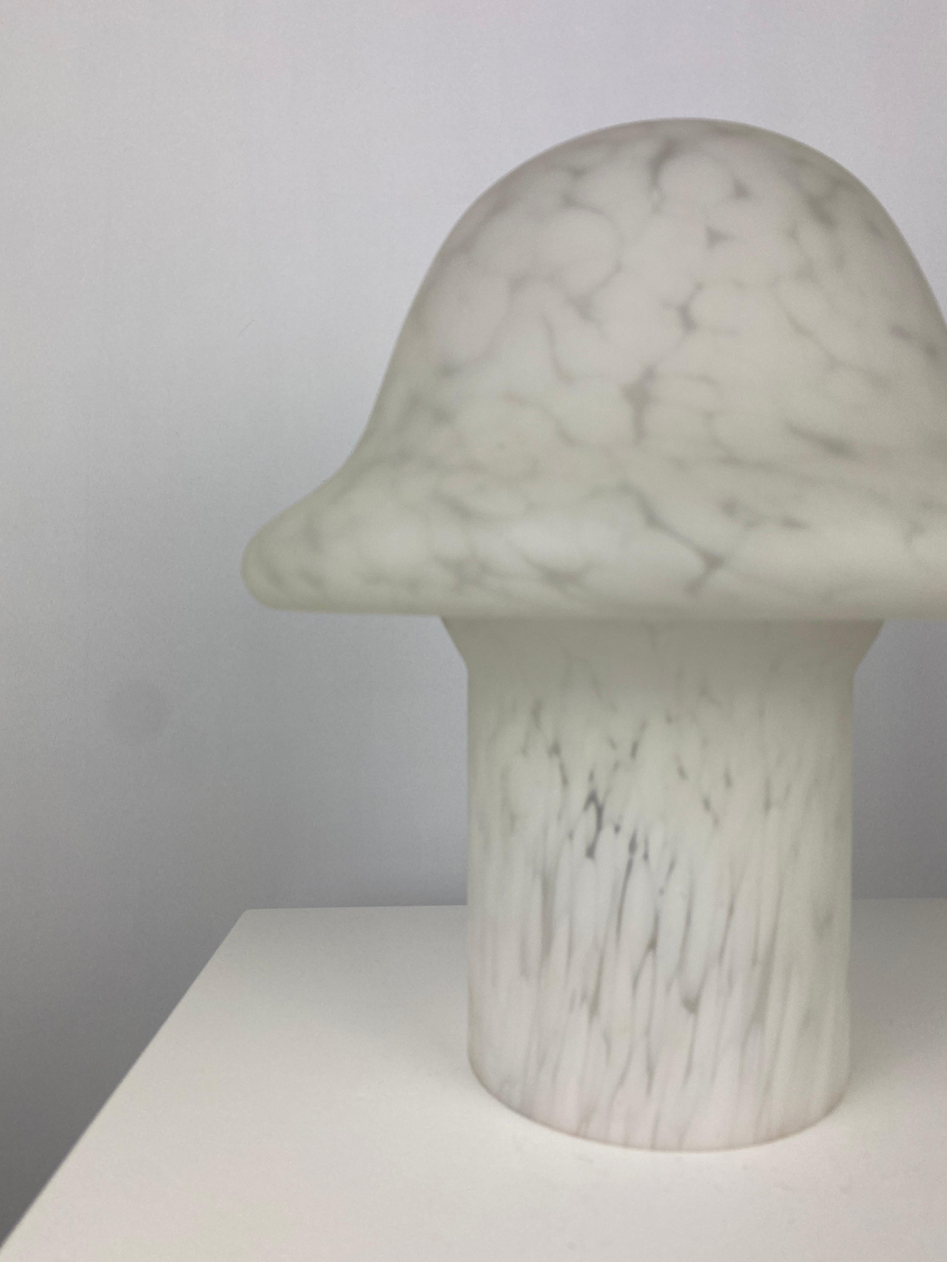 German White cloudy glass Peill and Putzler mushroom table lamp 1970 For Sale