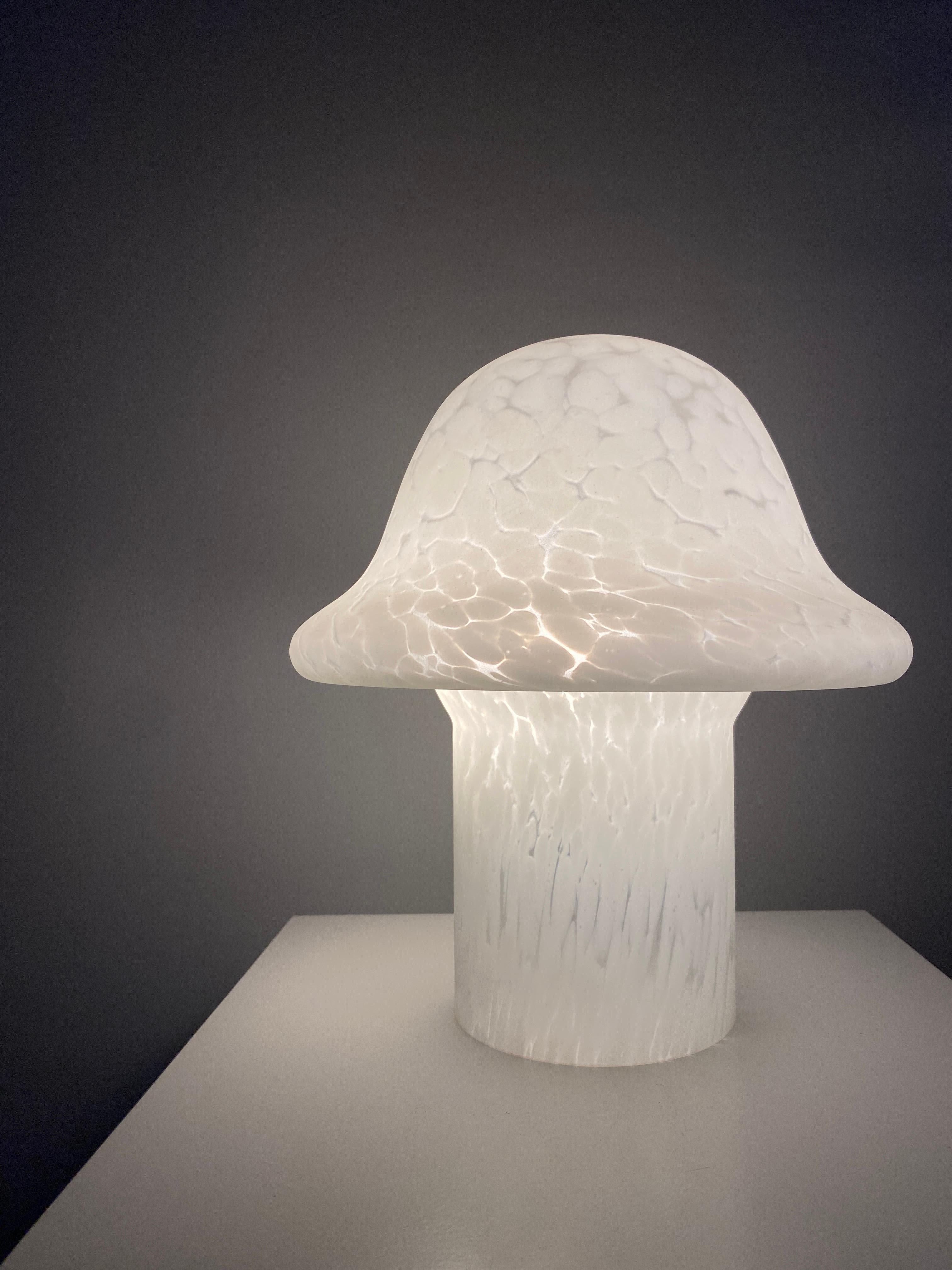 Glass White cloudy glass Peill and Putzler mushroom table lamp 1970 For Sale
