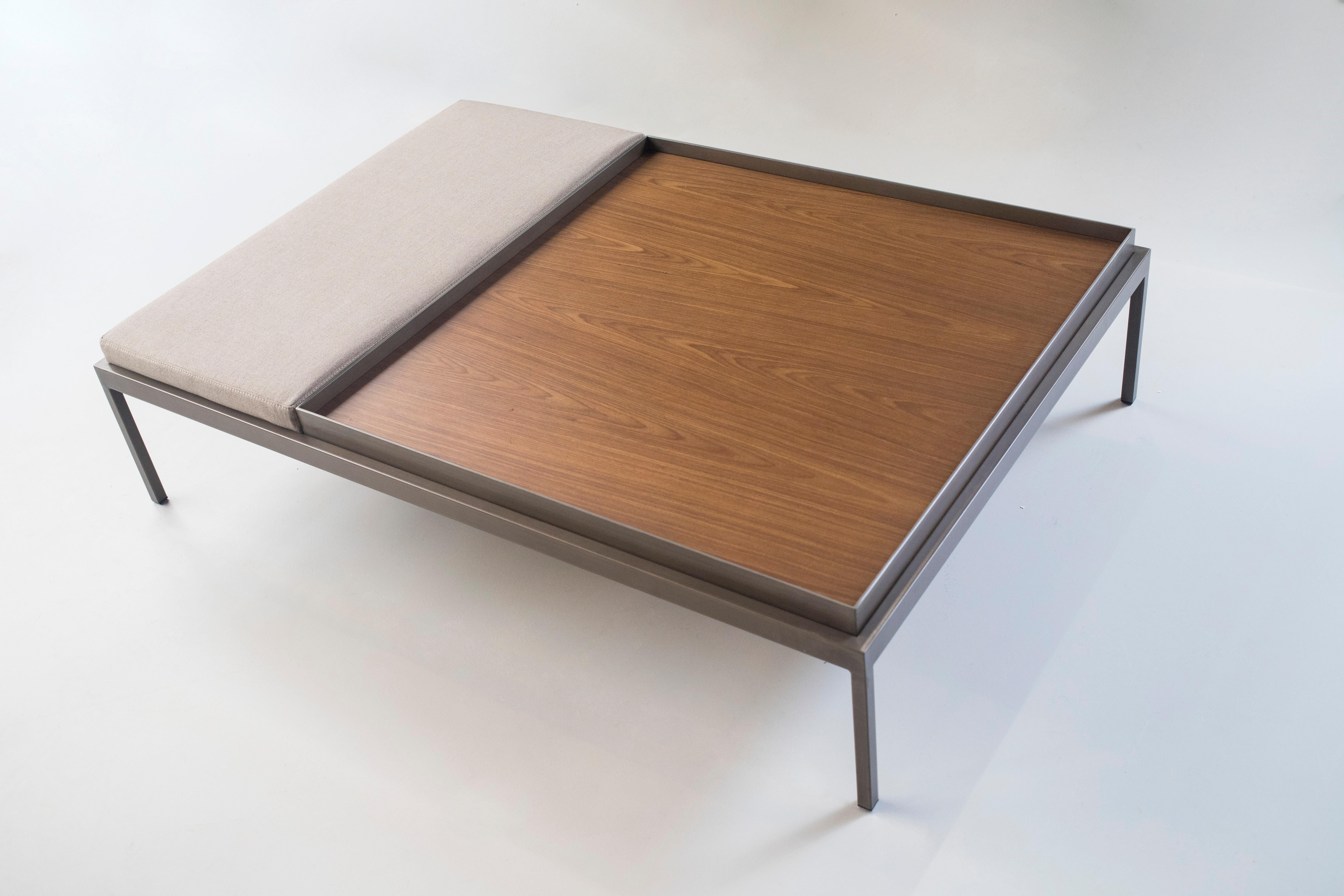 White Coffee Table by Doimo Brasil
Dimensions:  W 140 x D 95 x H 34 cm 
Materials: Base: Paint, Seat: Fabric, Top: Veneer.


With the intention of providing good taste and personality, Doimo deciphers trends and follows the evolution of man and his