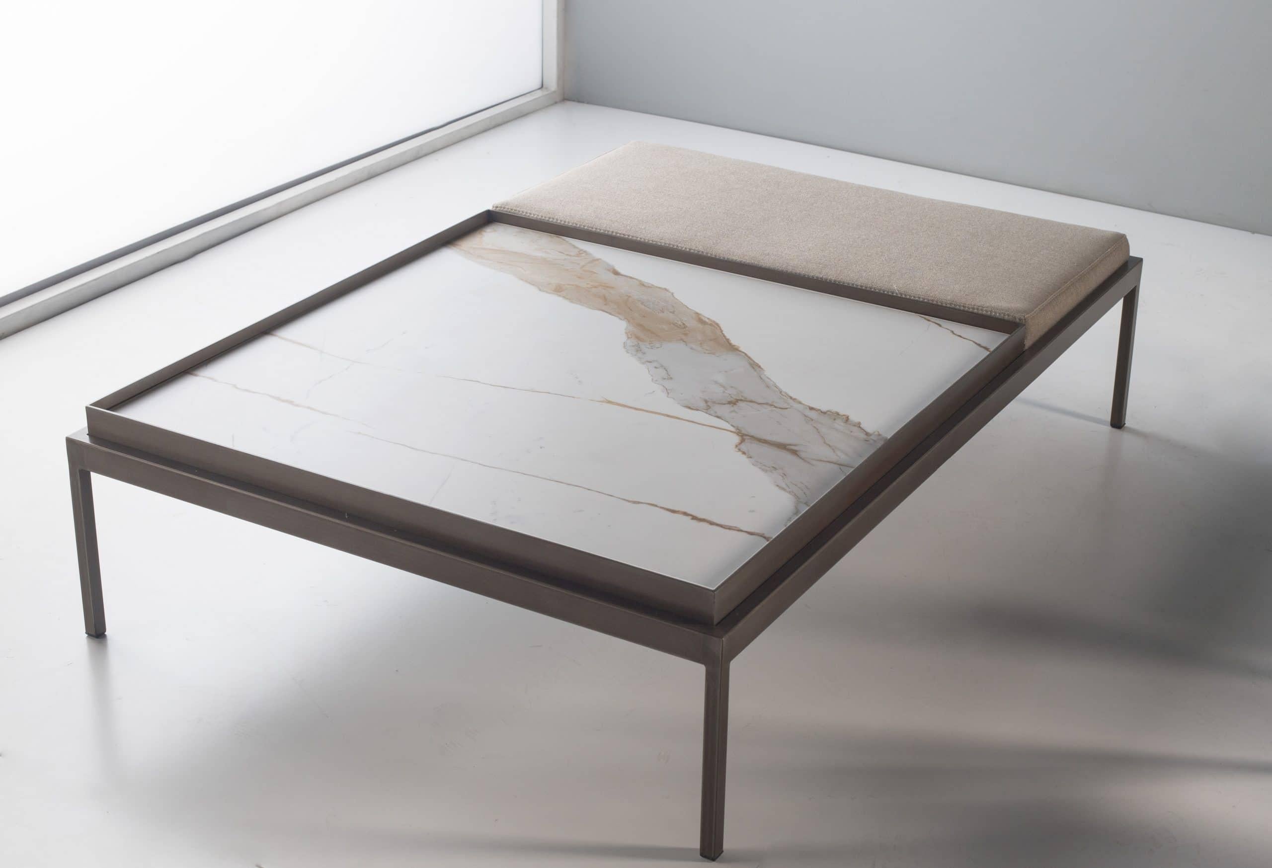 Contemporary White Coffee Table by Doimo Brasil For Sale
