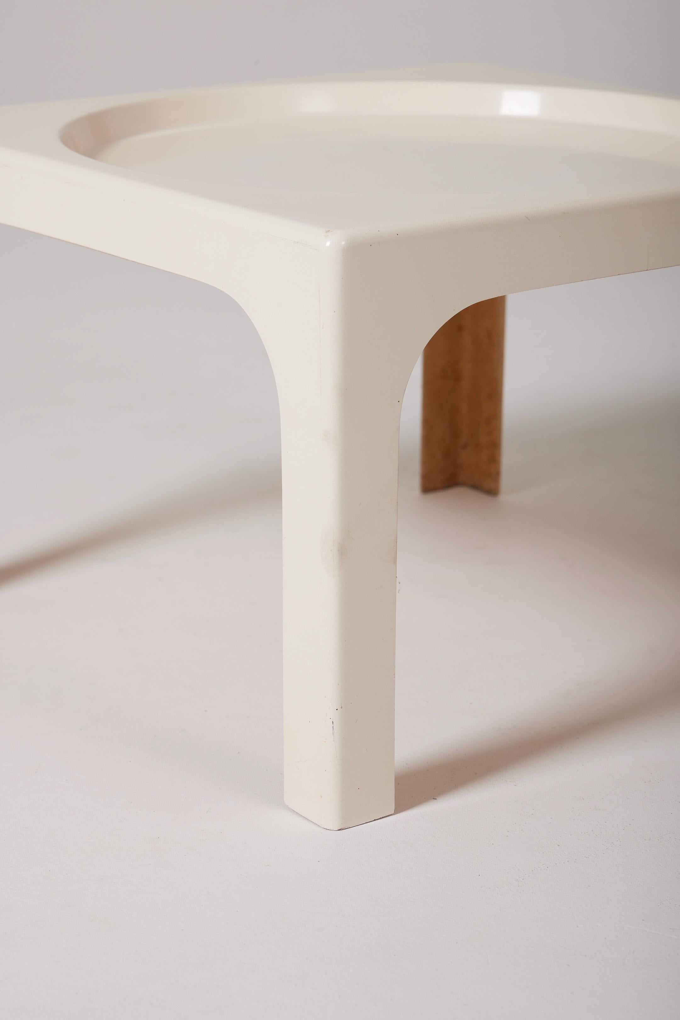 White coffee table by Marc Berthier 3