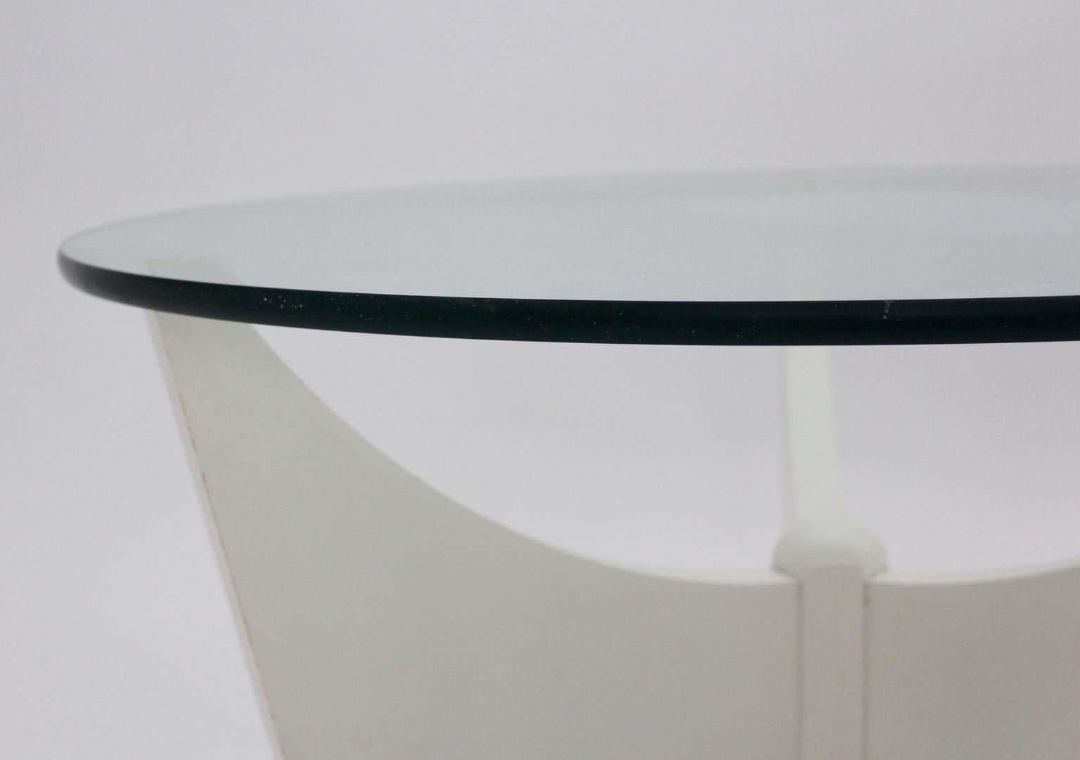 Lacquered Space Age Vintage White Coffee Table with Glass Top, circa 1970 For Sale