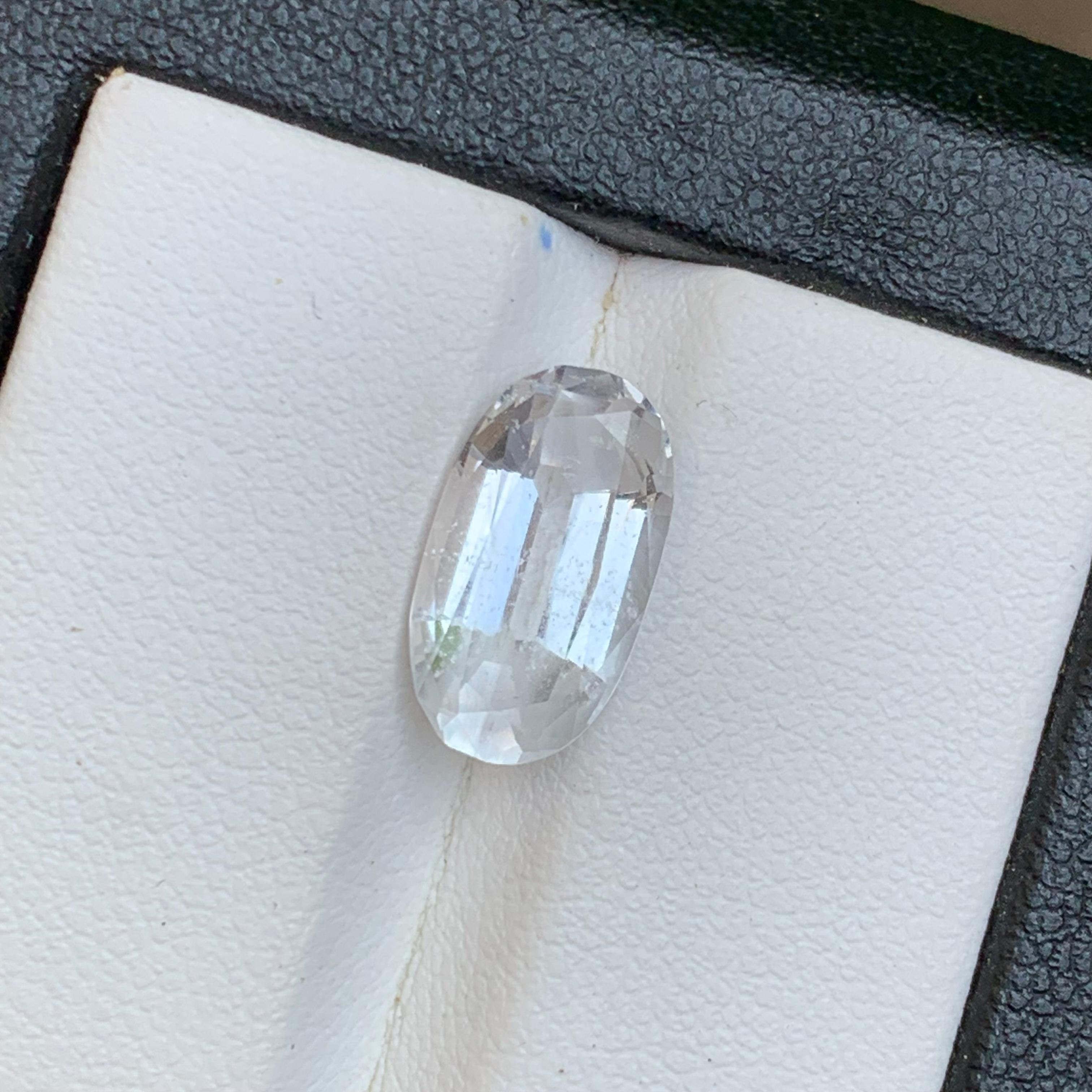 Weißer farbloser natürlicher Morganit Ring Loser Edelstein 3,25 Ct Oval Schliff-Schmuck im Angebot 3