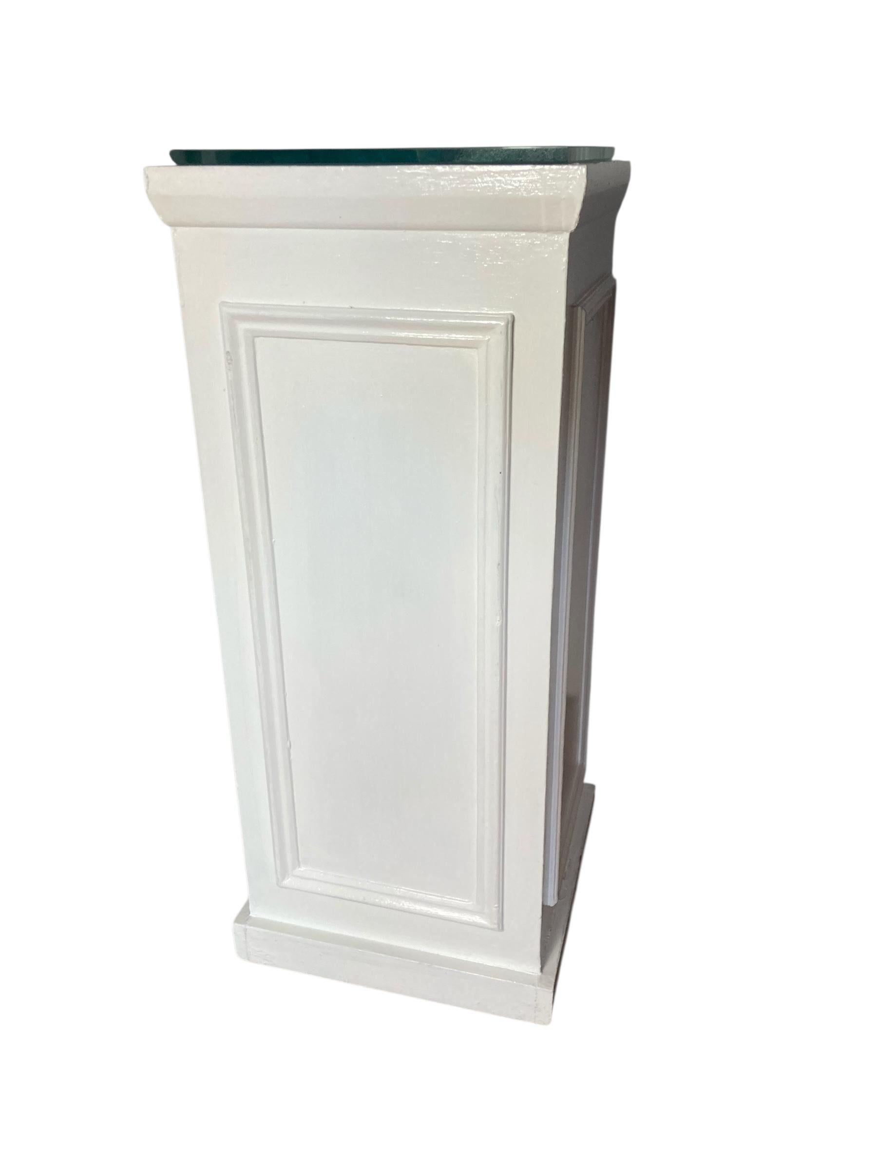 White Column Plynth, plant, urn or bust stand. Event furniture For Sale 4
