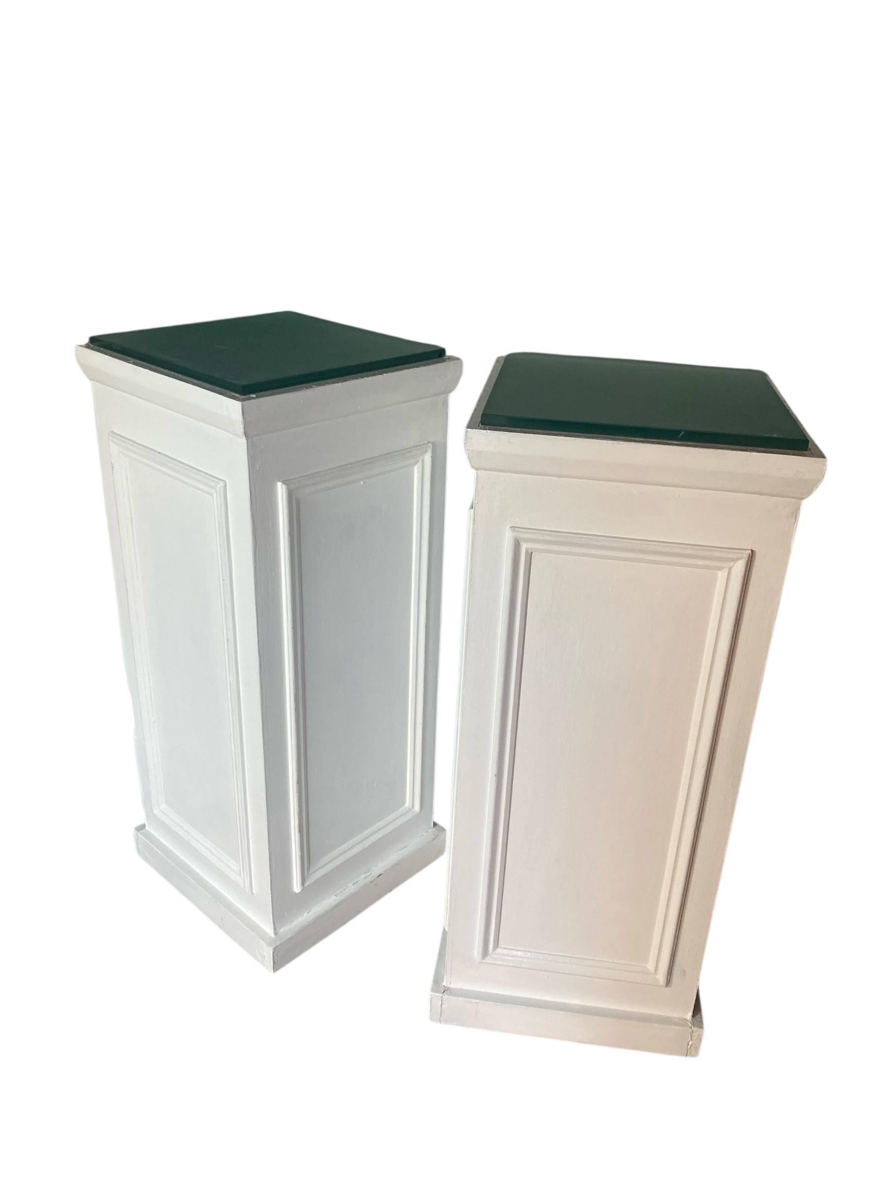 British White Column Plynth, plant, urn or bust stand. Event furniture For Sale
