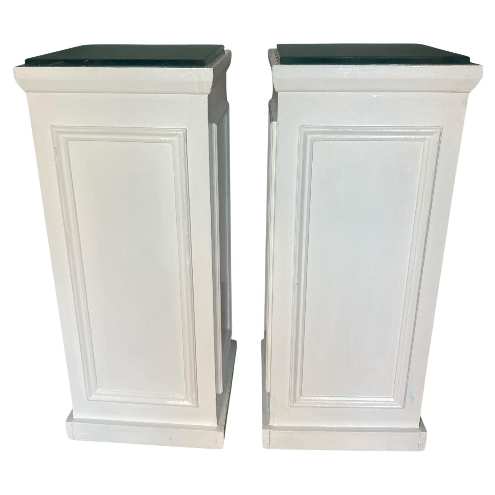 White Column Plynth, plant, urn or bust stand. Event furniture For Sale