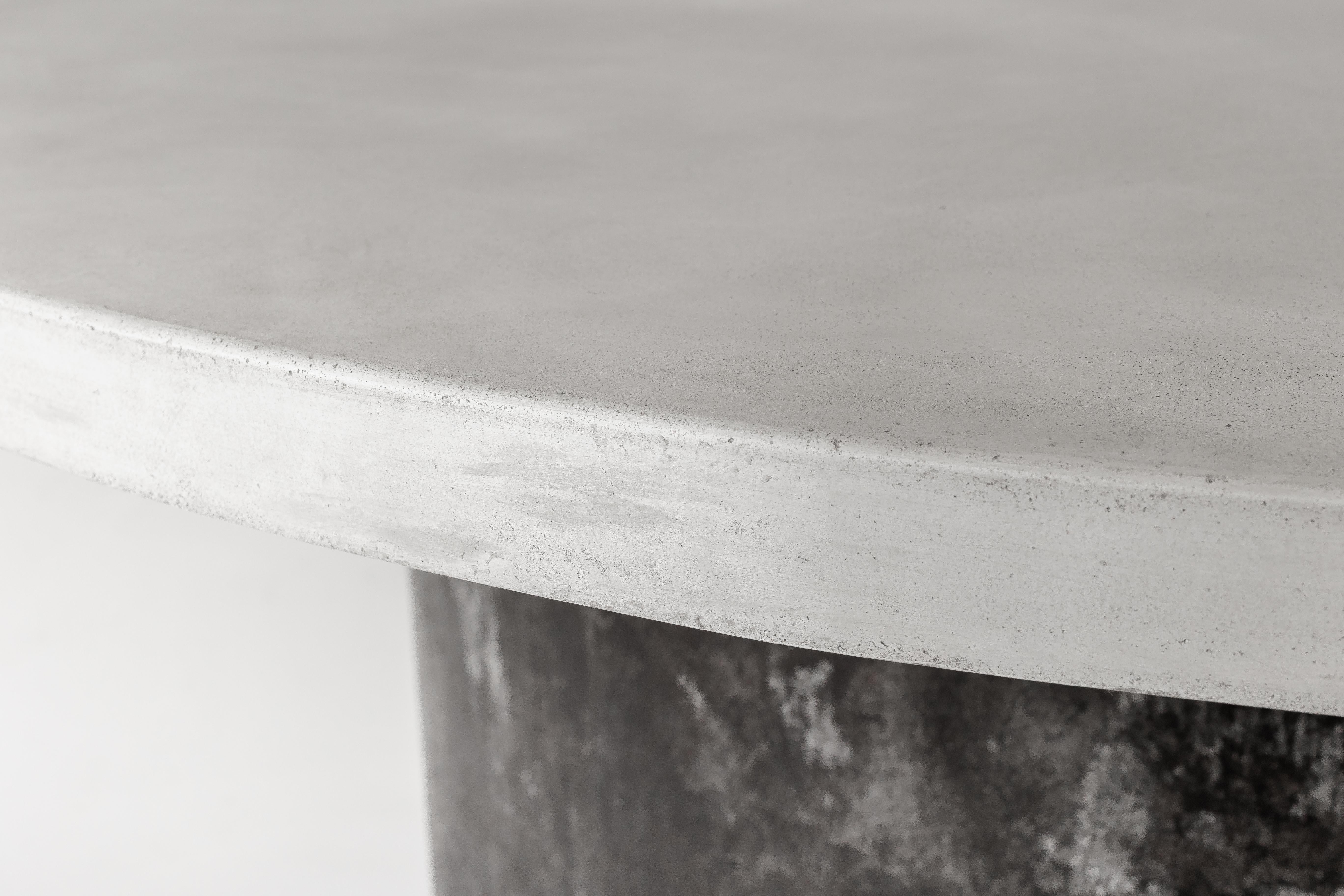 20th Century White Concrete Top Round on Barrel Base Dining Table 