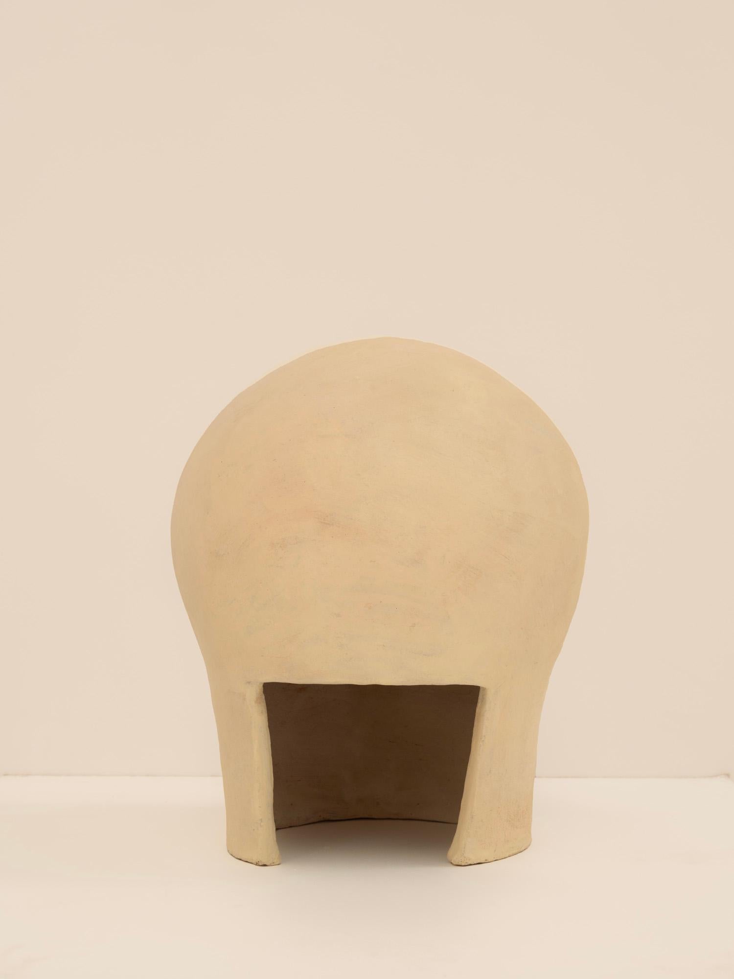 White contemporary Ceramic table lamp Made of local Clay handcrafted For Sale 8