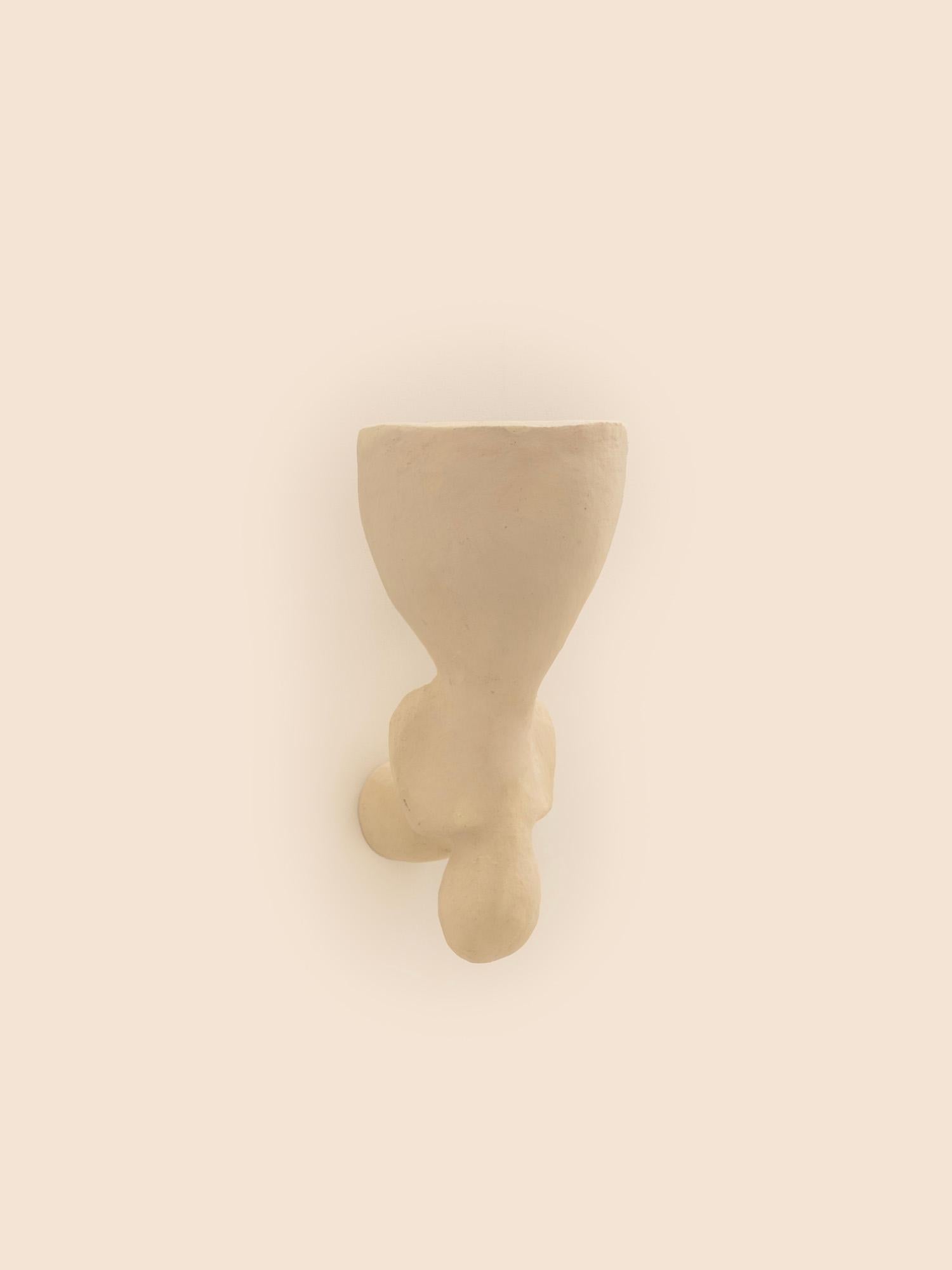 - Applique in terracotta realizzata a mano
- realizzati con l'argilla raccolta nei dintorni del vasaio.
- realizzato nelle montagne del Rif marocchino dalla ceramista Houda.
- creato dal team della ceramista Houda x memòri
- produzione su piccola