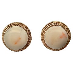 Pendientes de coral blanco