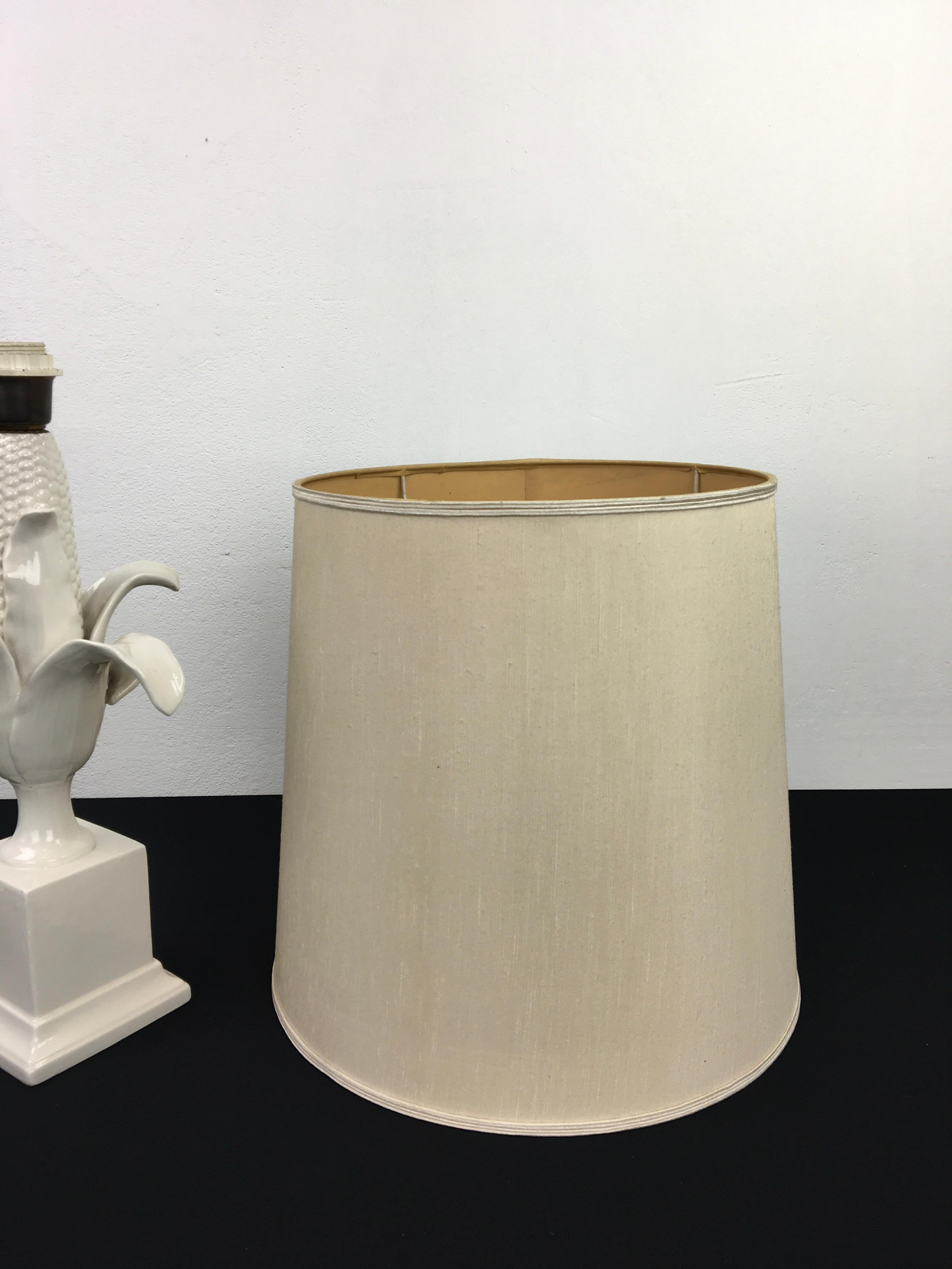 White Corn Cob Table Lamp, Italy, 1960s  For Sale 4