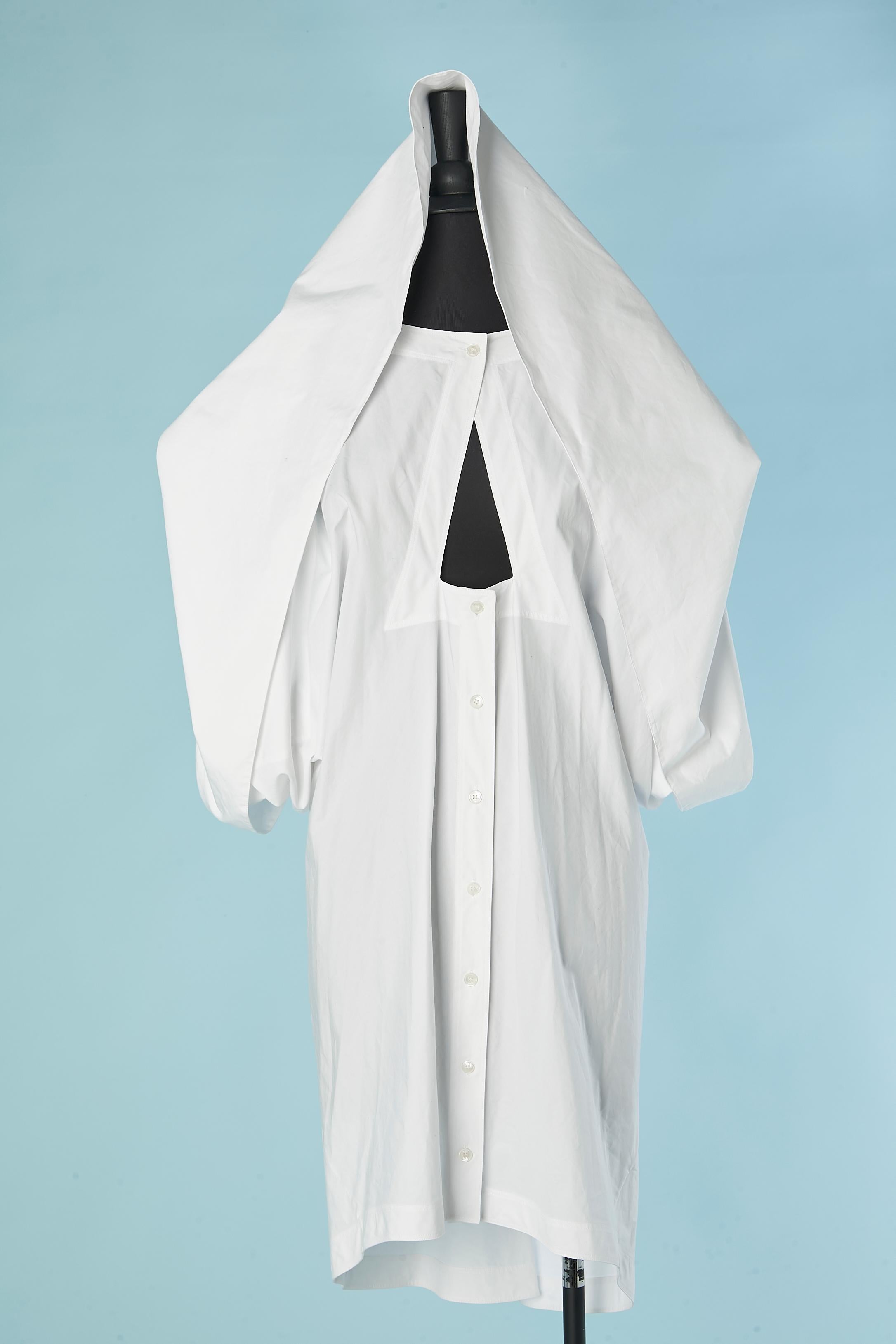 Abito camicia in cotone bianco con collo a cappuccio ALAIA Nuovo con cartellino In condizioni Nuovo in vendita a Saint-Ouen-Sur-Seine, FR