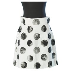 Weißer A-Linien-Rock aus weißer Baumwolle mit schwarzen Punkten von Dolce & Gabbana