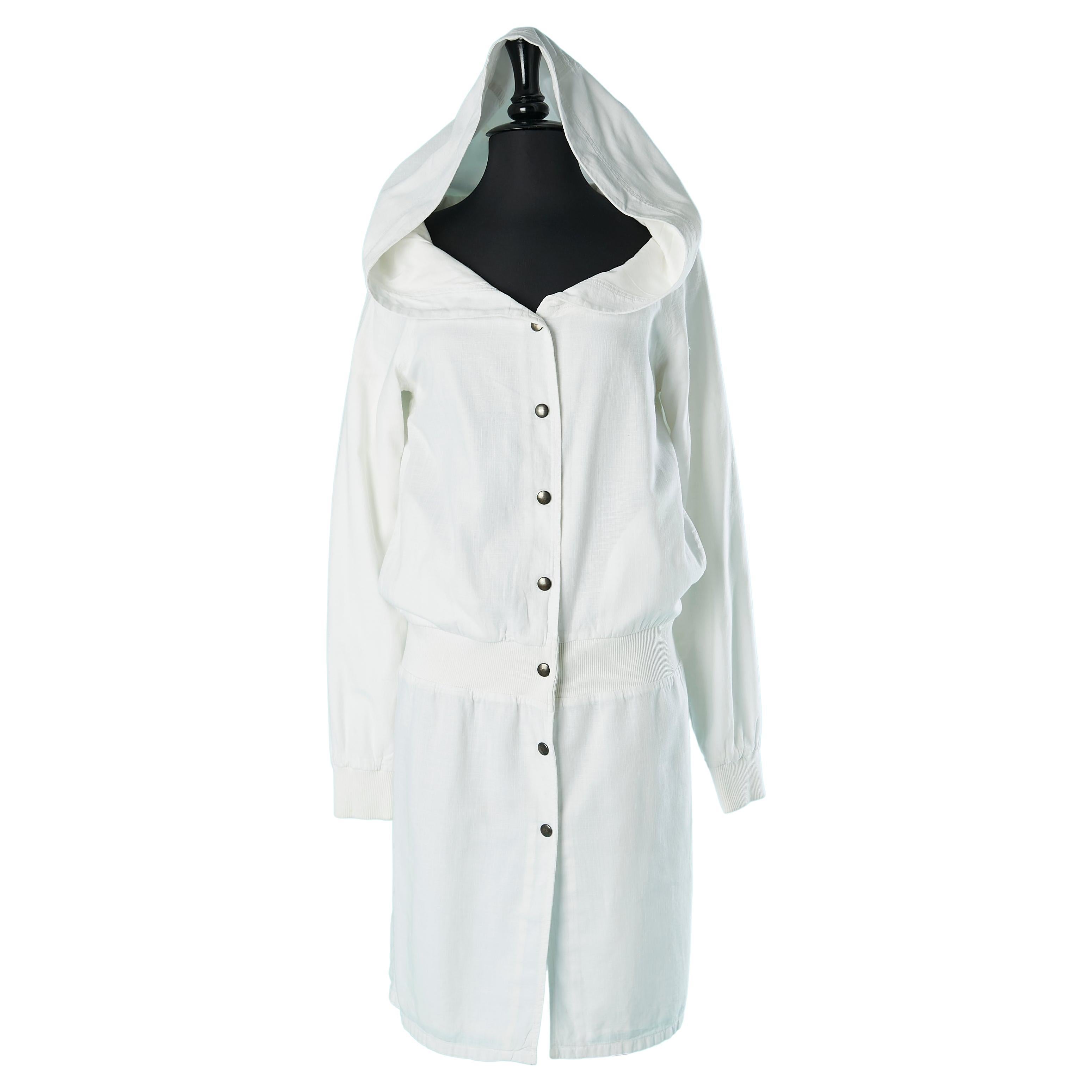 Manteau en coton blanc avec capuche et fermeture à boutons-pression MM6 Maison Margiela en vente