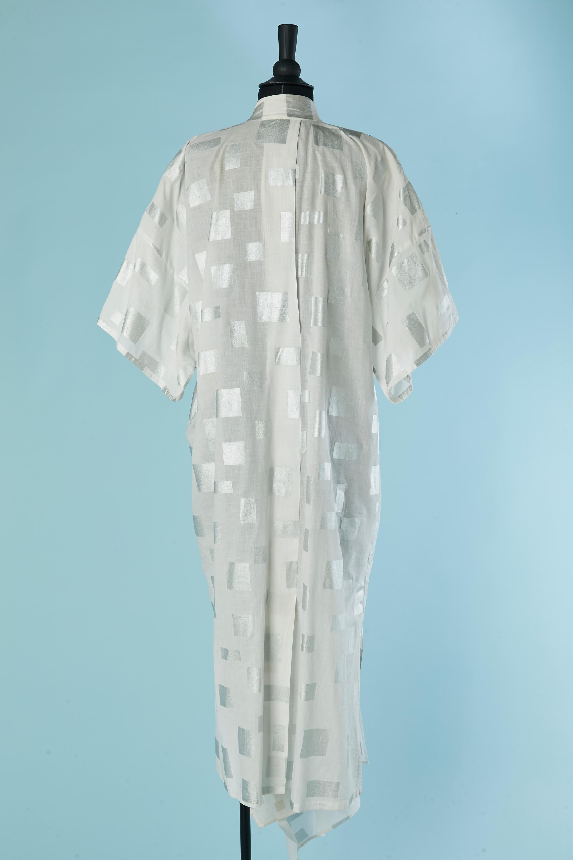 Coates en coton blanc avec carré imprimé argenté JEAN-REMY DAUMAS en vente 2