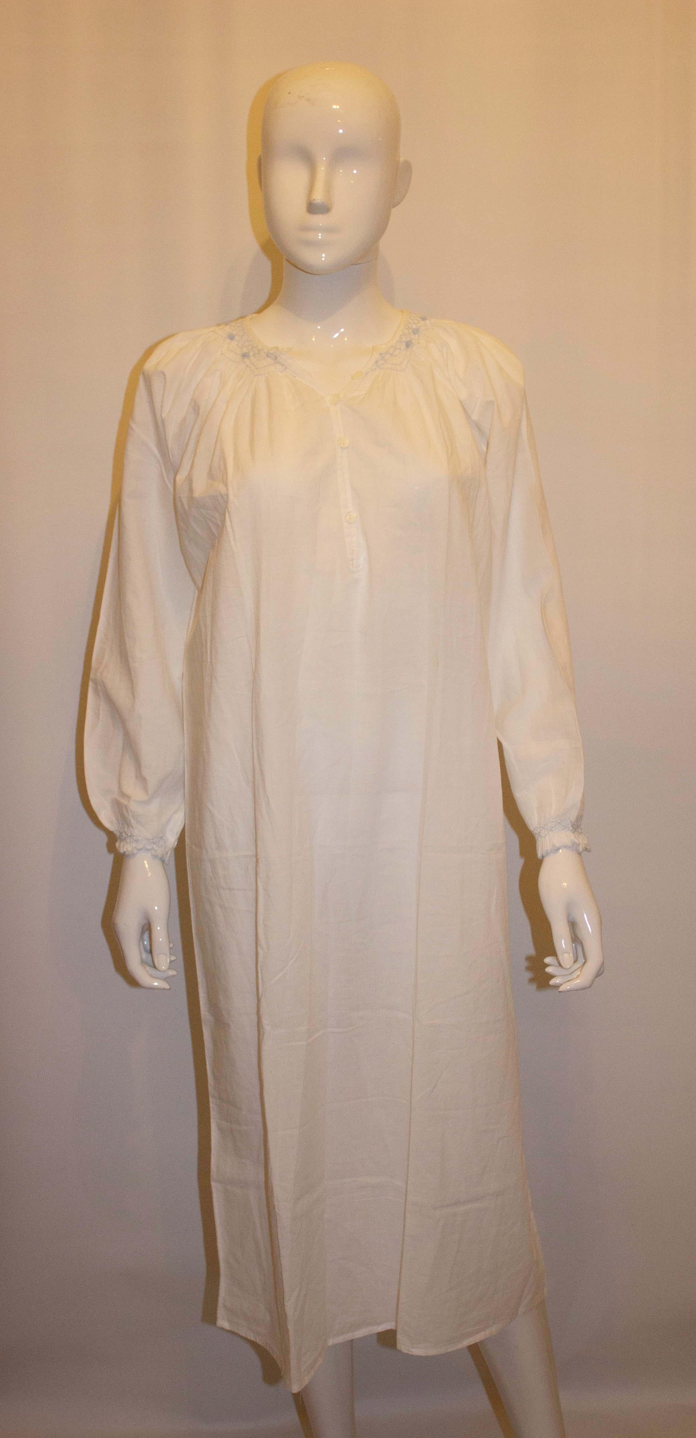 White Cotton Dress by Baroni , Firenze Italy In Good Condition For Sale In London, GB