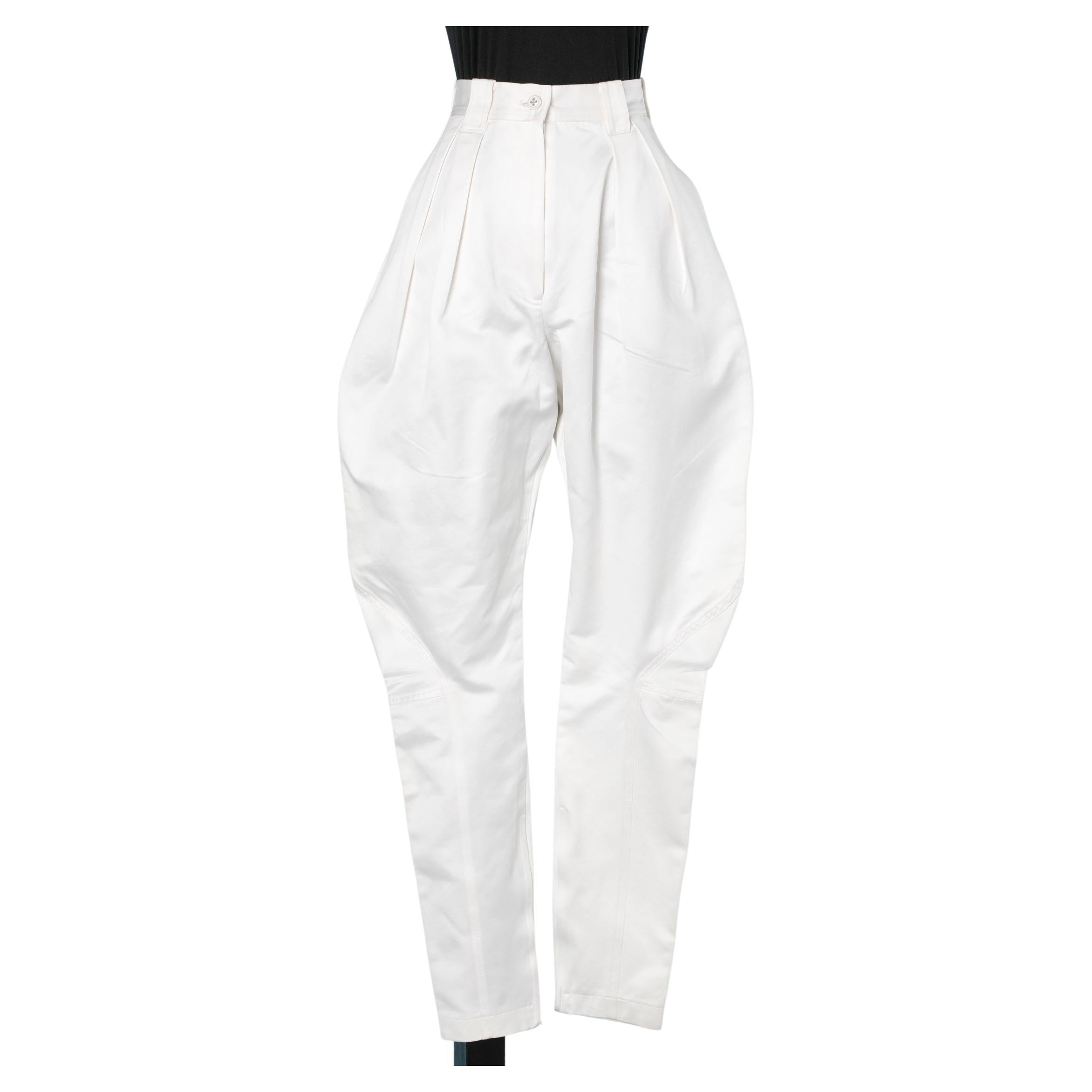 White cotton jodhpur pants laced in the back Chantal Thomass 