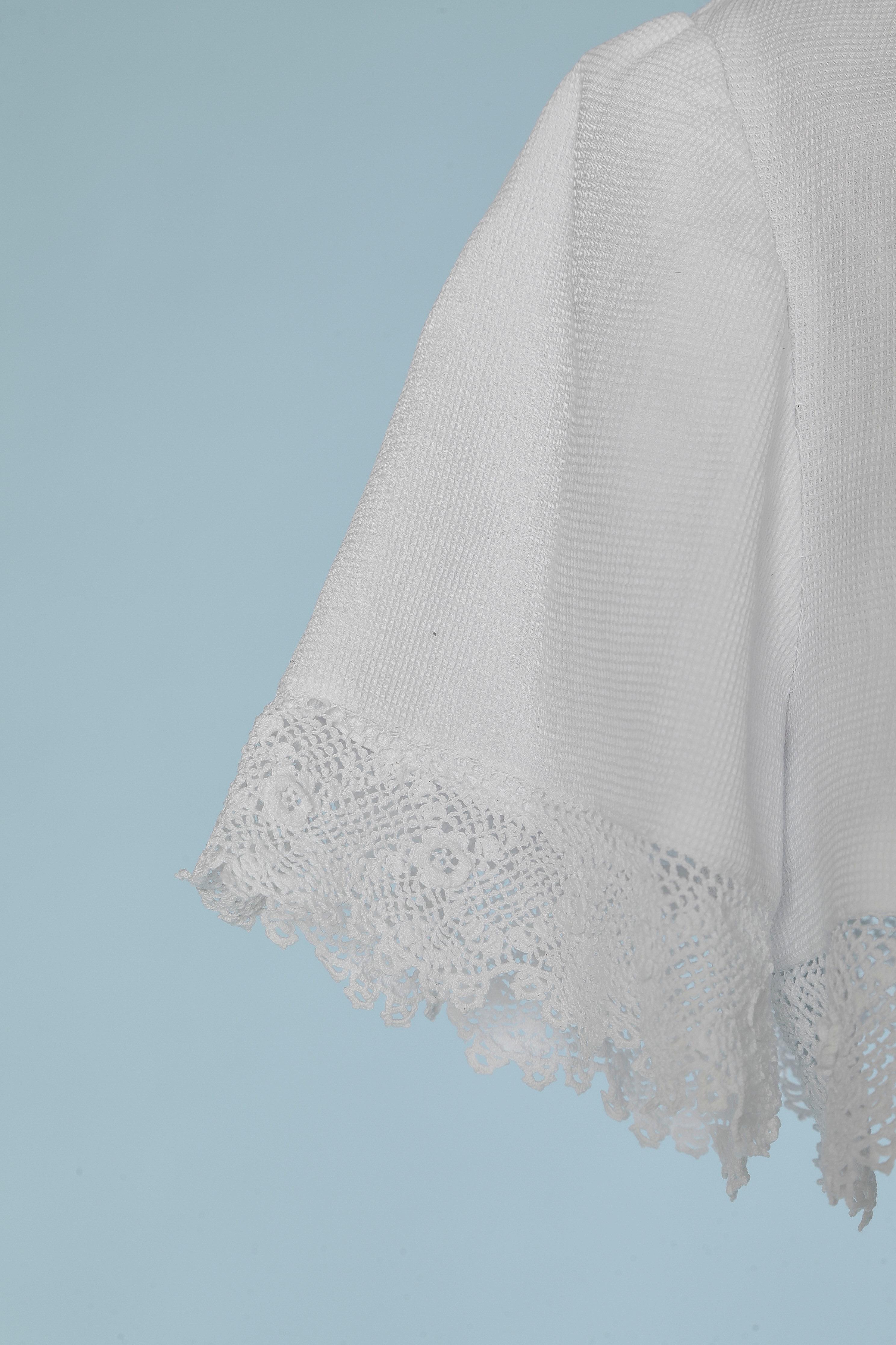Gris Robe de mariée en piqué de coton blanc avec bord en dentelle et boléro Circa 1930 en vente