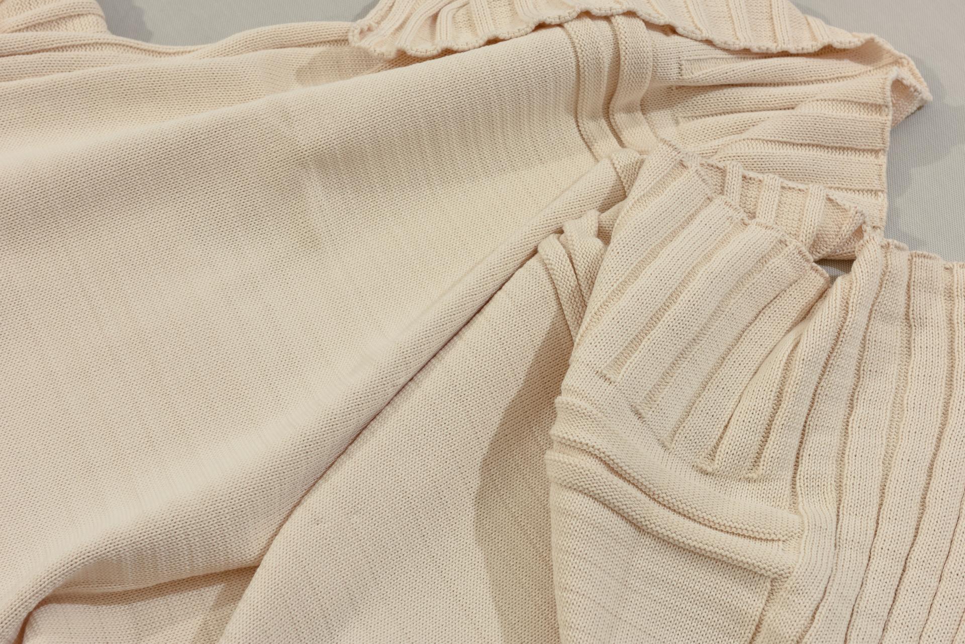 XXI secolo e contemporaneo Plaid di cotone bianco mai usato in vendita
