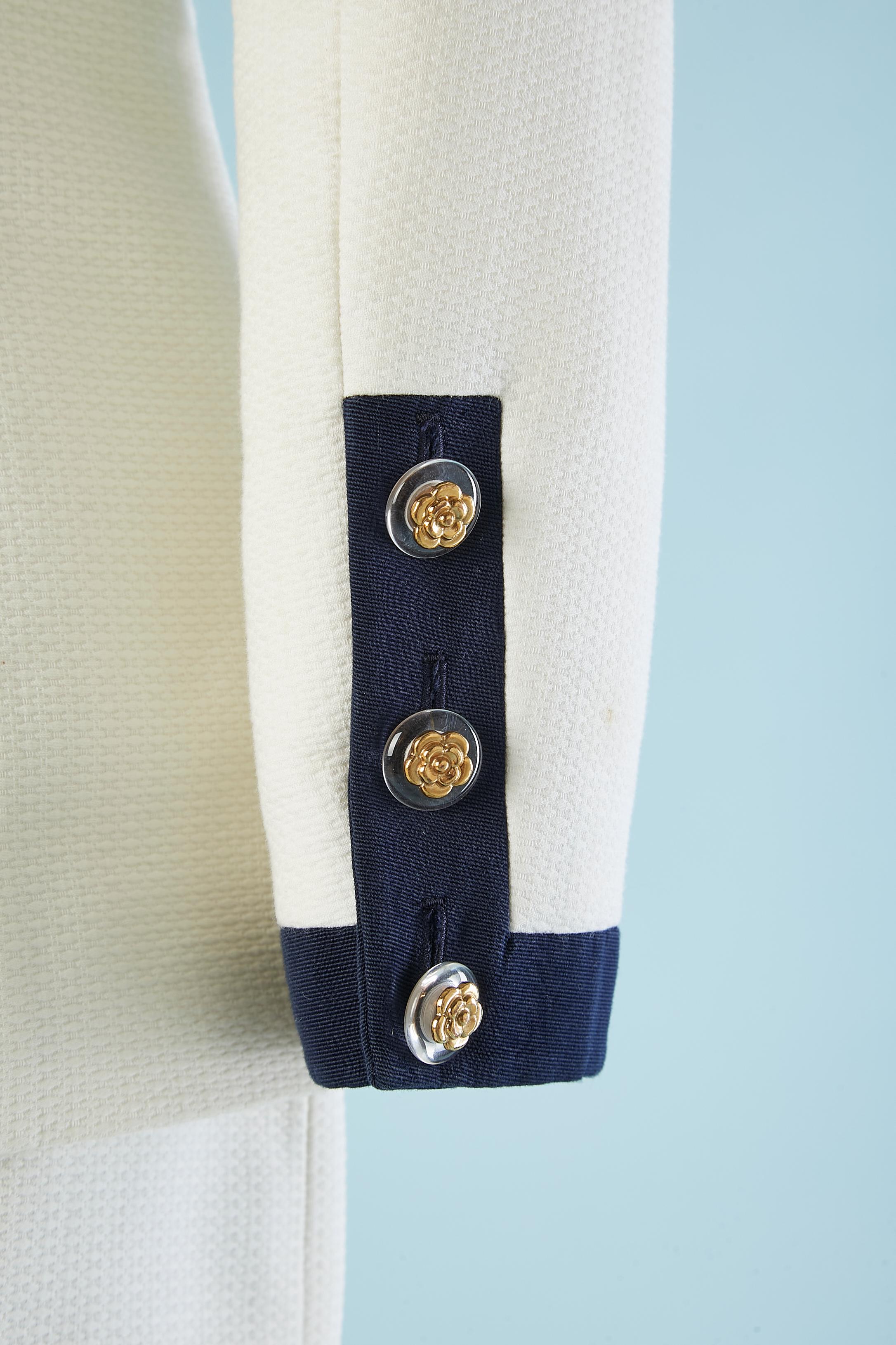 White cotton skirt-suit with navy gros-grain piping and camellia's button Chanel For Sale 2