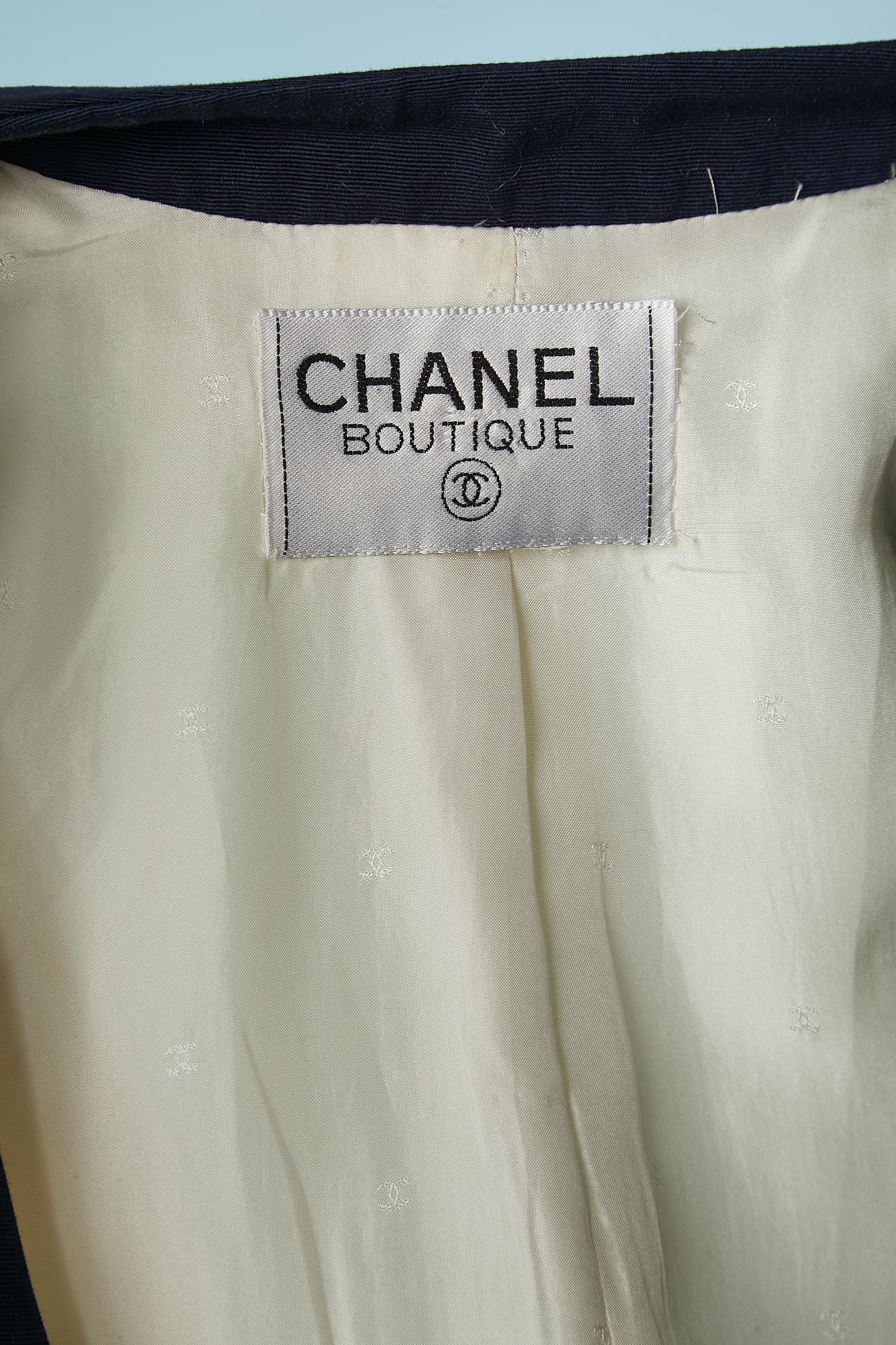 White cotton skirt-suit with navy gros-grain piping and camellia's button Chanel For Sale 3