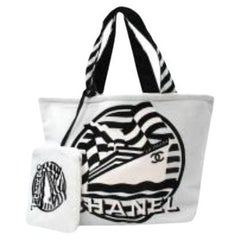 Chanel Black Leather Tote Bag - 210 For Sale on 1stDibs