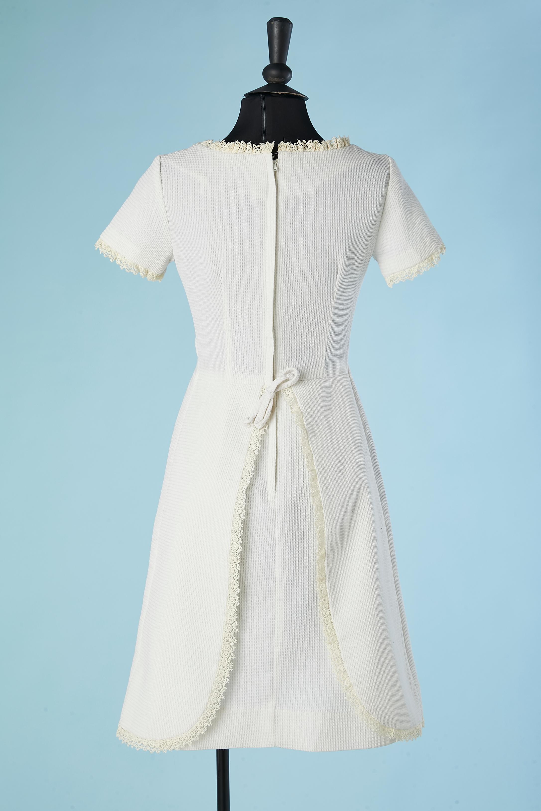 Women's White cotton's piqué day dress with lace edge Jacques Heim for Montgomery 1960's For Sale