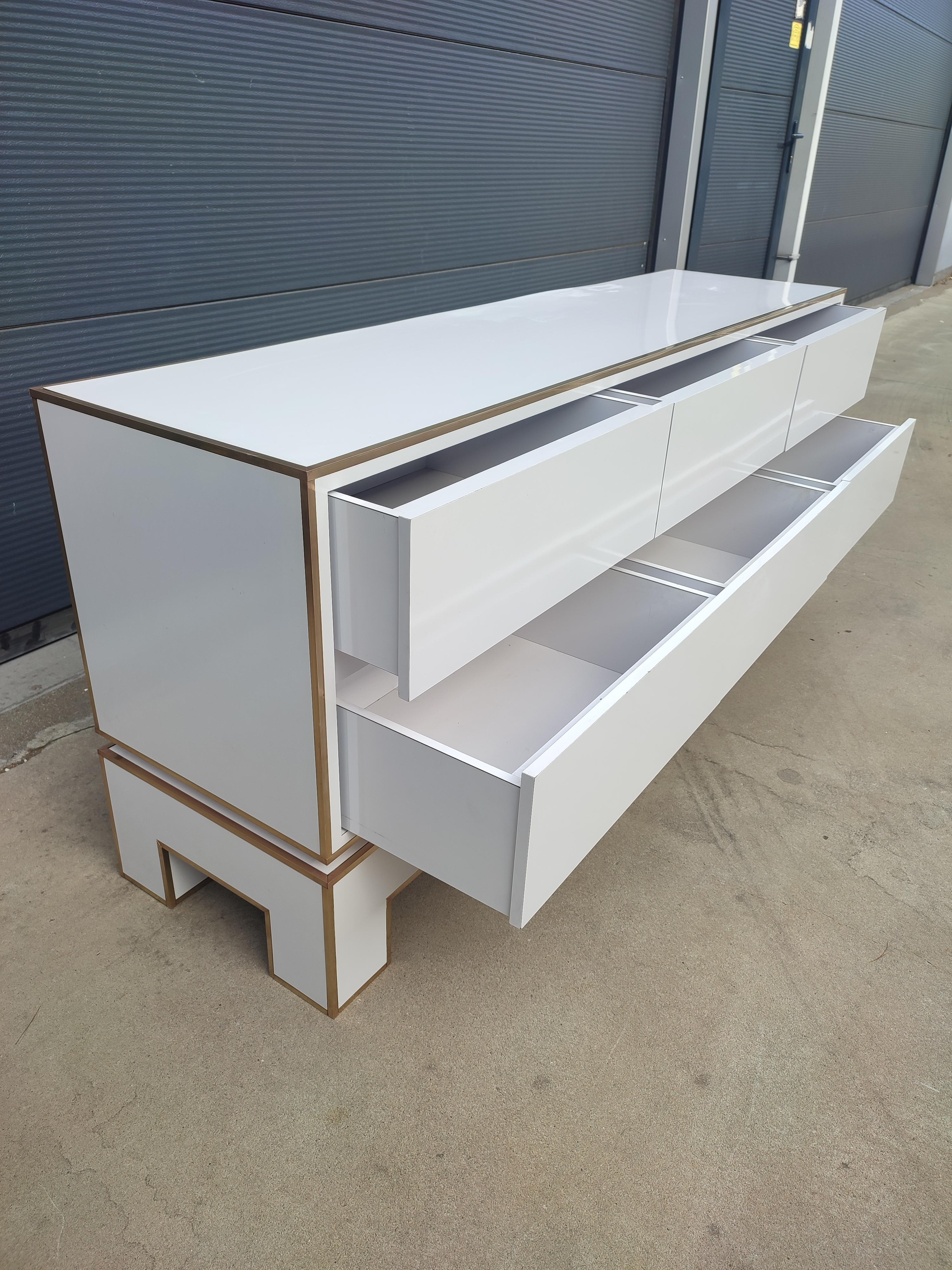 White Credenza with Brass Details from Alain Delon for Maison Jansen, France For Sale 1