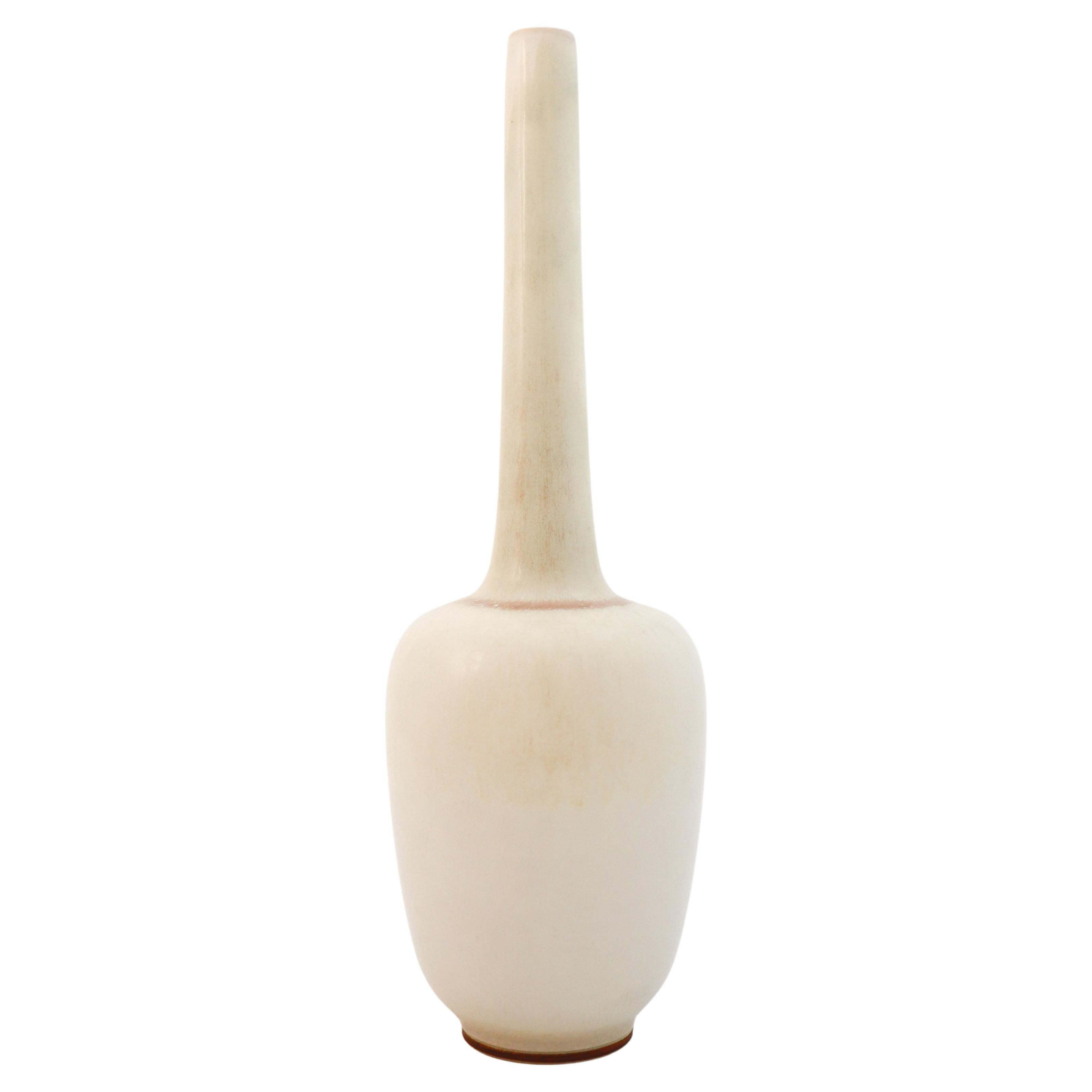 White /Creme Stoneware Vase, Berndt Friberg, Gustavsberg