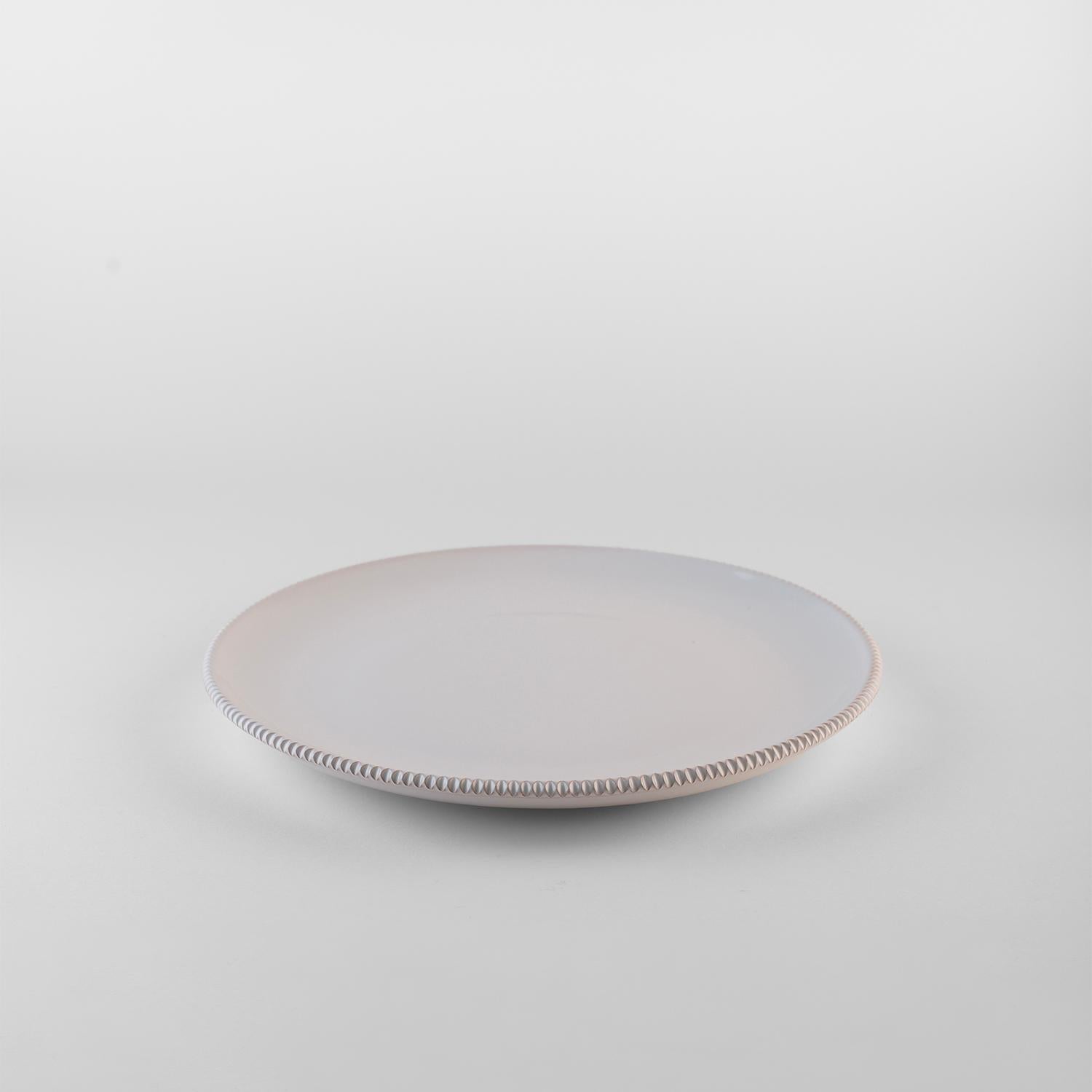 Platos blancos almenados: Sopa, soporte, plato auxiliar para 4. Hecho a mano en Italia 2024 Italiano en venta