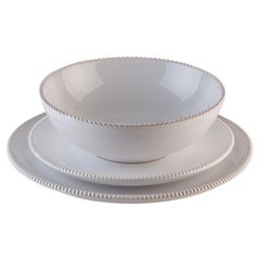 Platos blancos almenados: Sopa, soporte, plato auxiliar para 4. Hecho a mano en Italia 2024