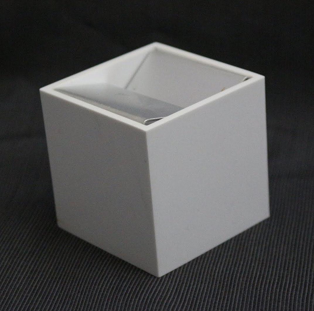 White Cubo Ashtray by Bruno Munari for Danese Milano, circa 1957, Midcentury In Good Condition In Labrit, Landes