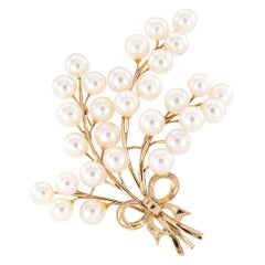 White Cultured Pearl Yellow Gold Spray Brooch