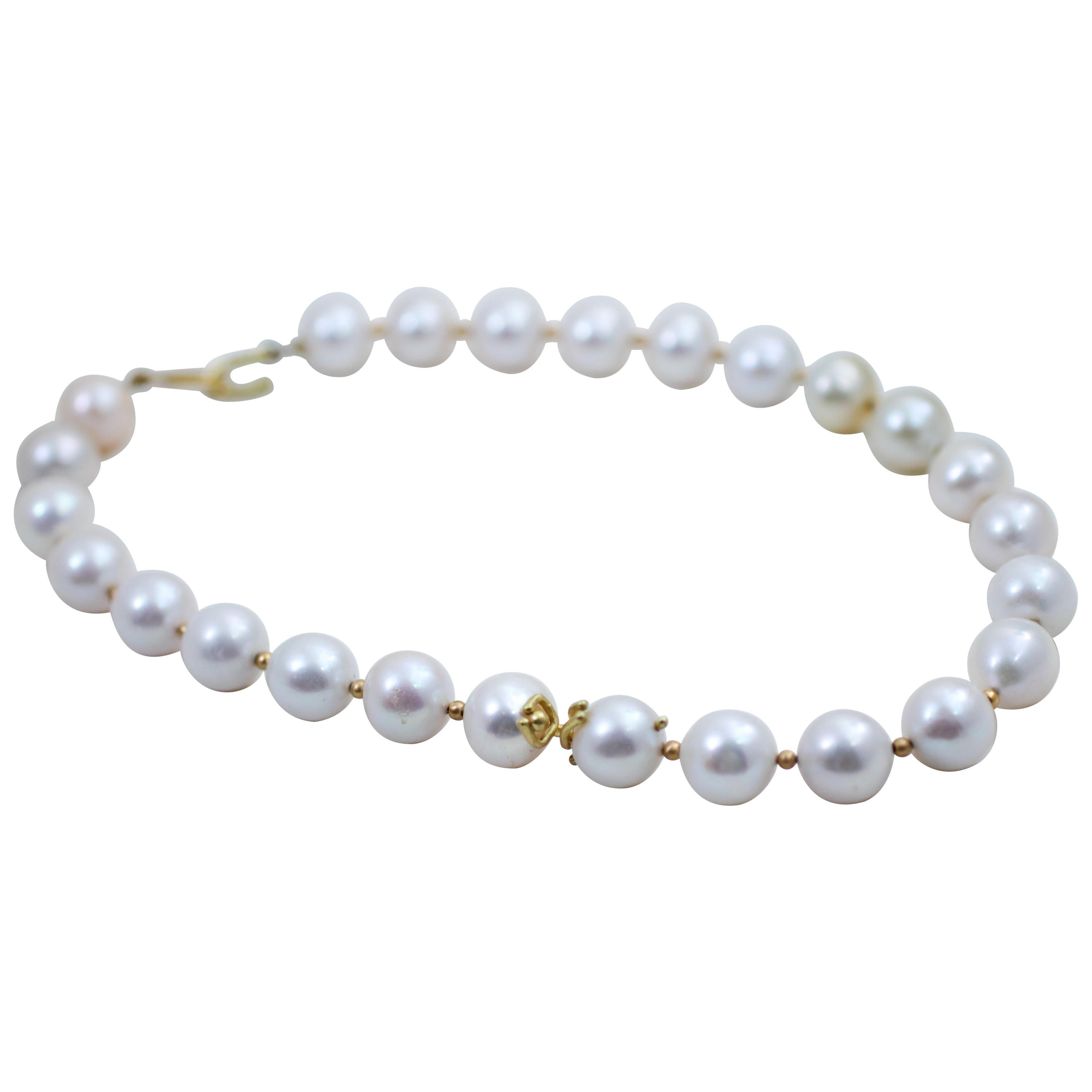 White Cultured Pearls 18K Gold Beaded Choker Necklace For Sale