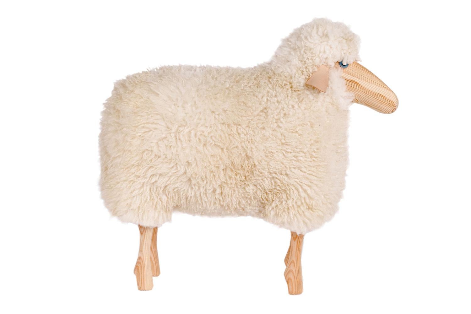 Other White Curly Wool and Pinewood Small Sheep
